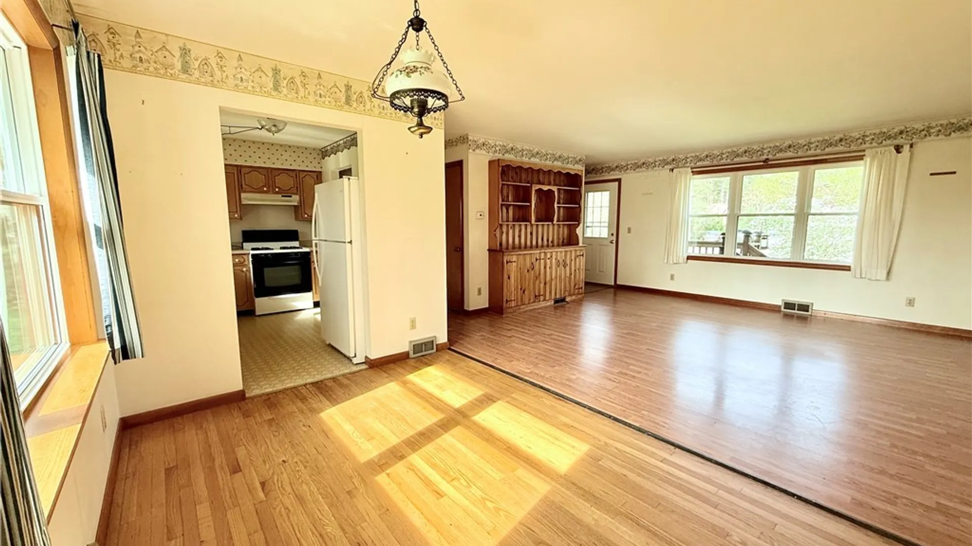 Property at 8912 Hartshorn Road, Batavia, NY 14036 14