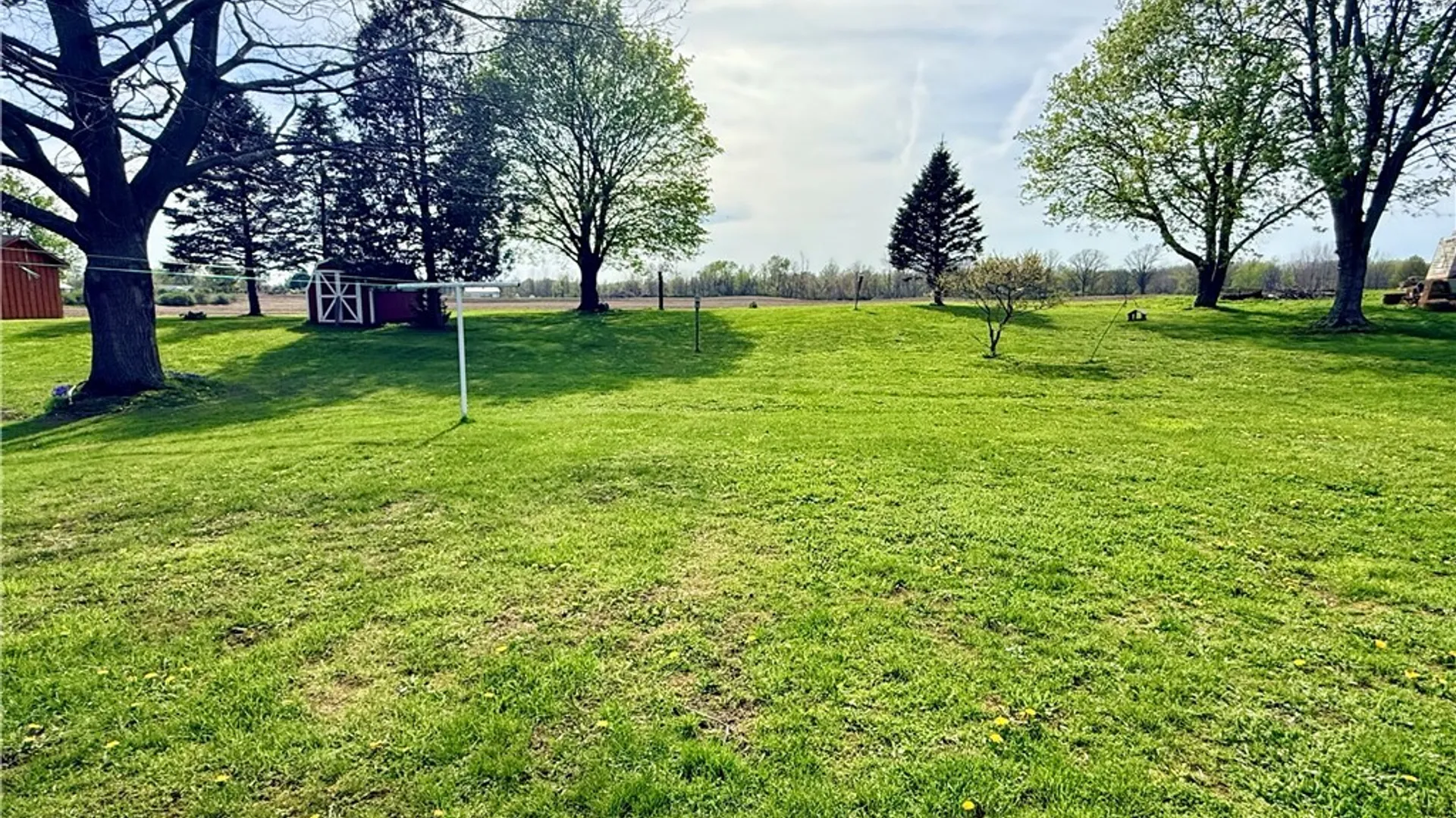 Property at 8912 Hartshorn Road, Batavia, NY 14036 4