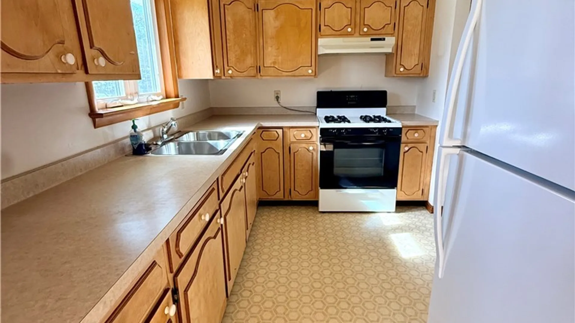 Property at 8912 Hartshorn Road, Batavia, NY 14036 9