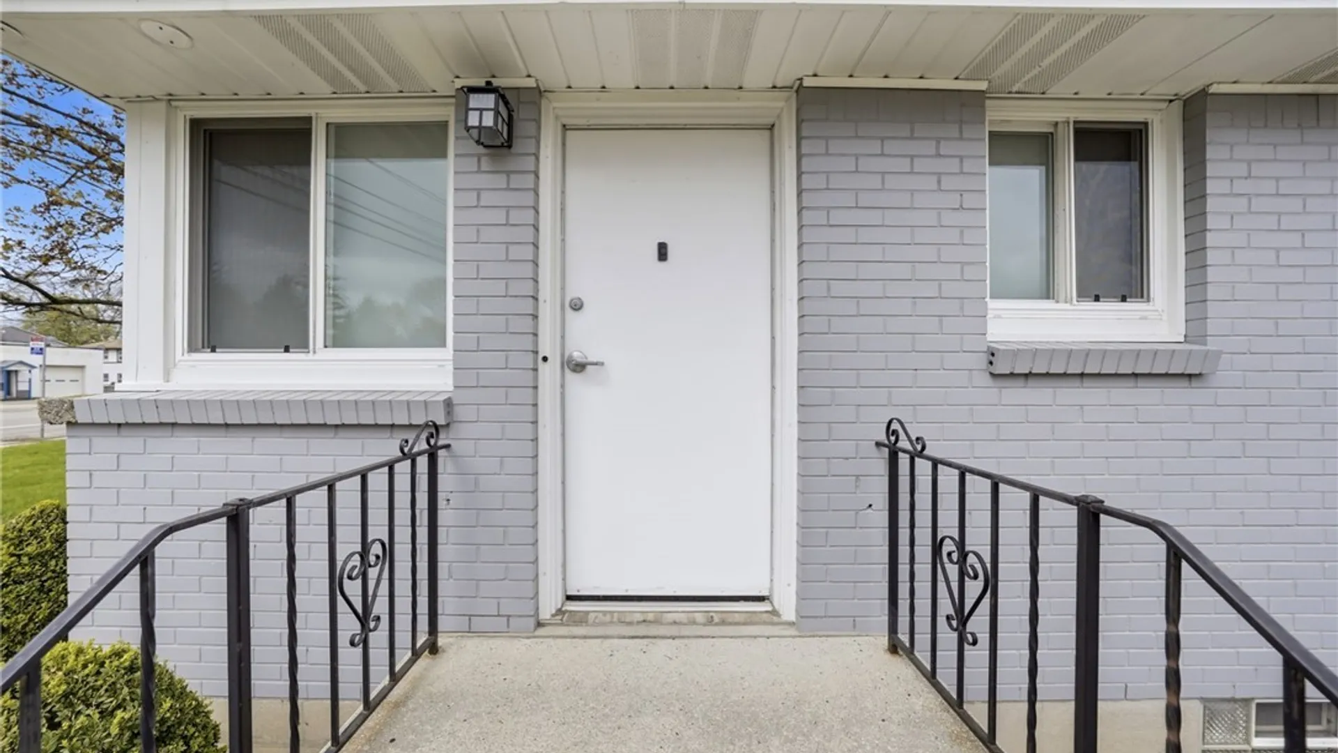 Property at 3356 Genesee Street, Cheektowaga, NY 14225 5