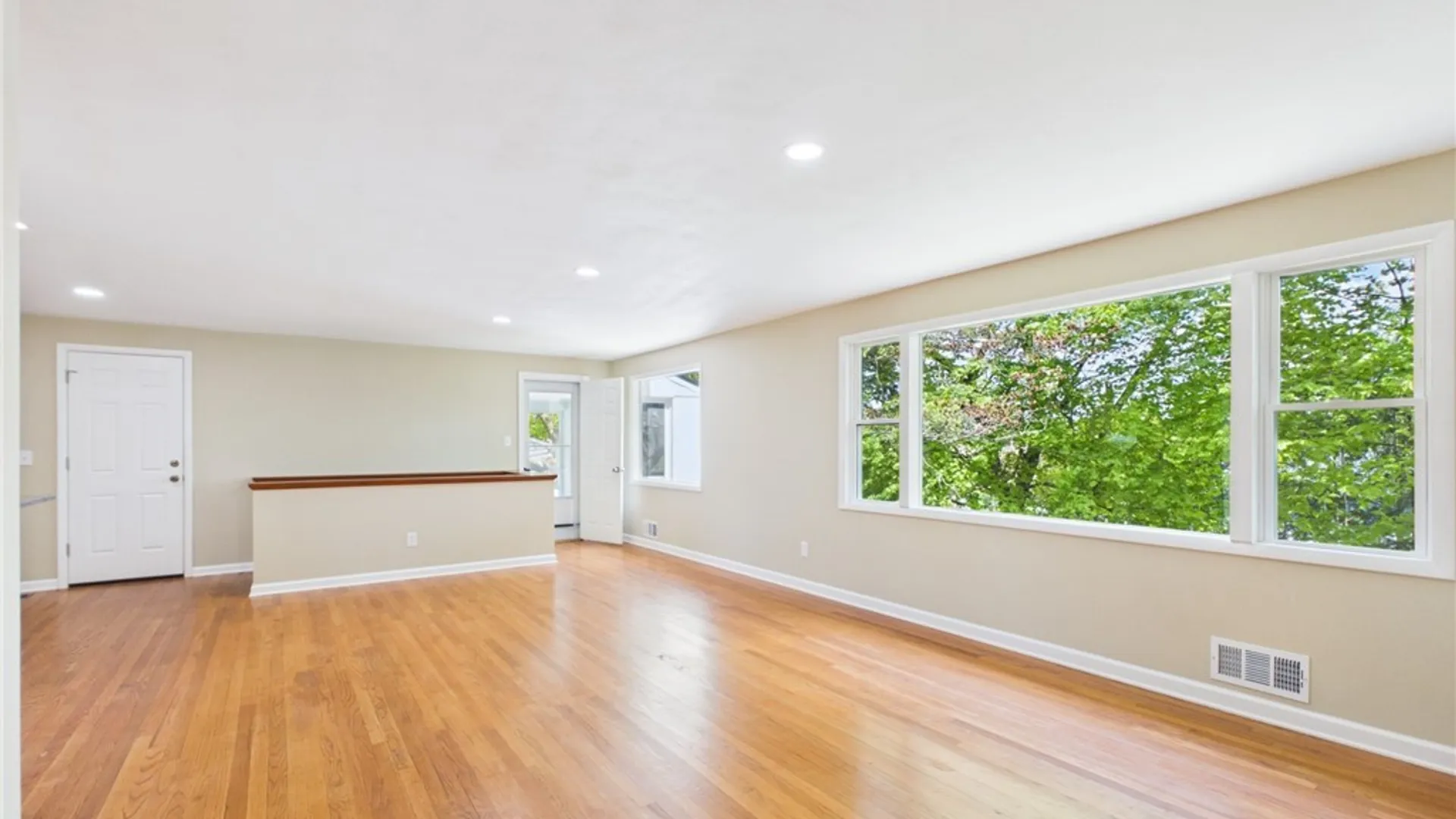 Property at 126 Downing Road, DeWitt, NY 13214 14