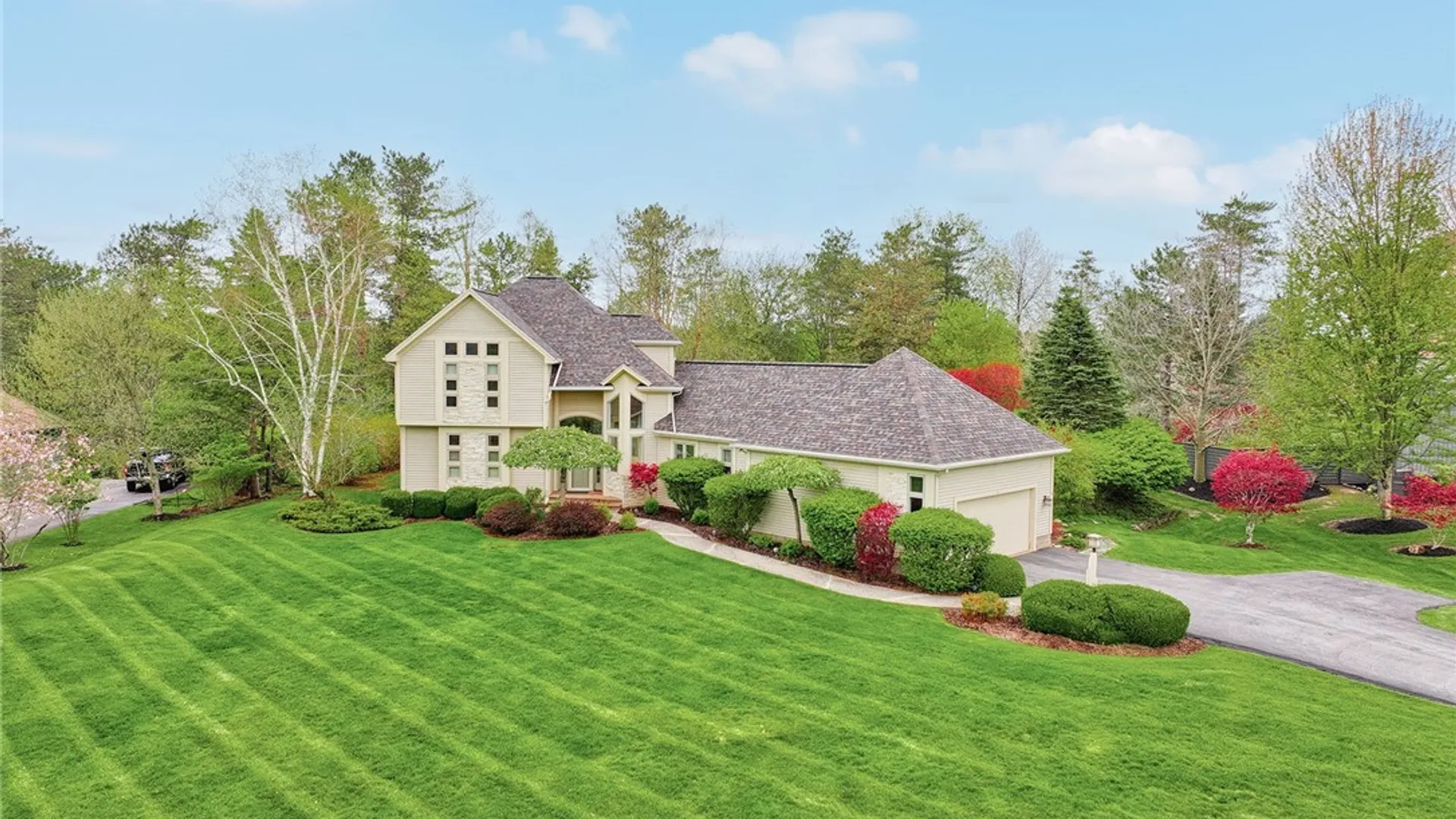 Property at 38 Sycamore Ridge, Mendon, NY 14472 46