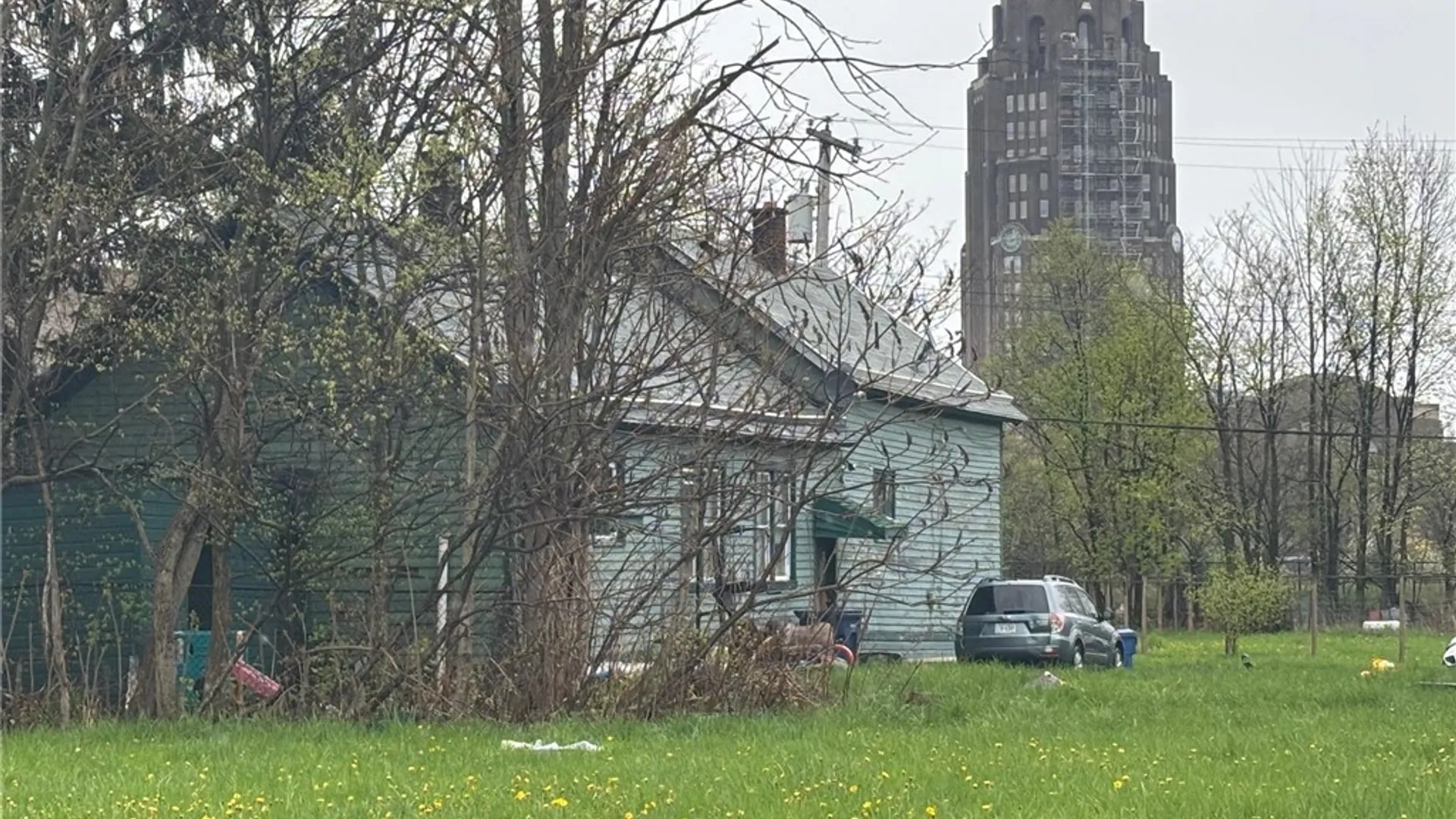 Property at 76 Sears Street, Buffalo, NY 14212 6