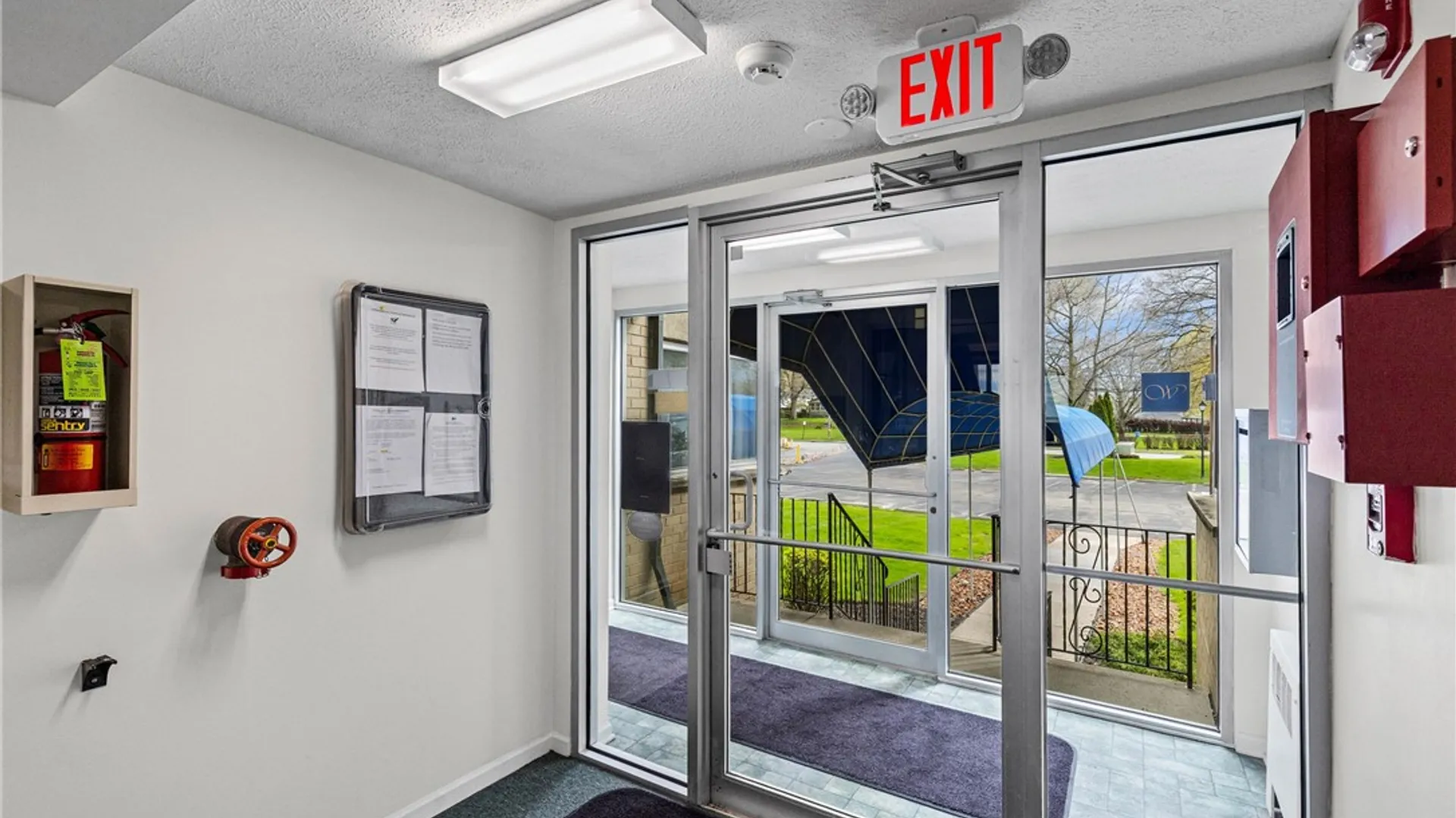 Property at 708 Westage At The Hbr, Irondequoit, NY 14617 27