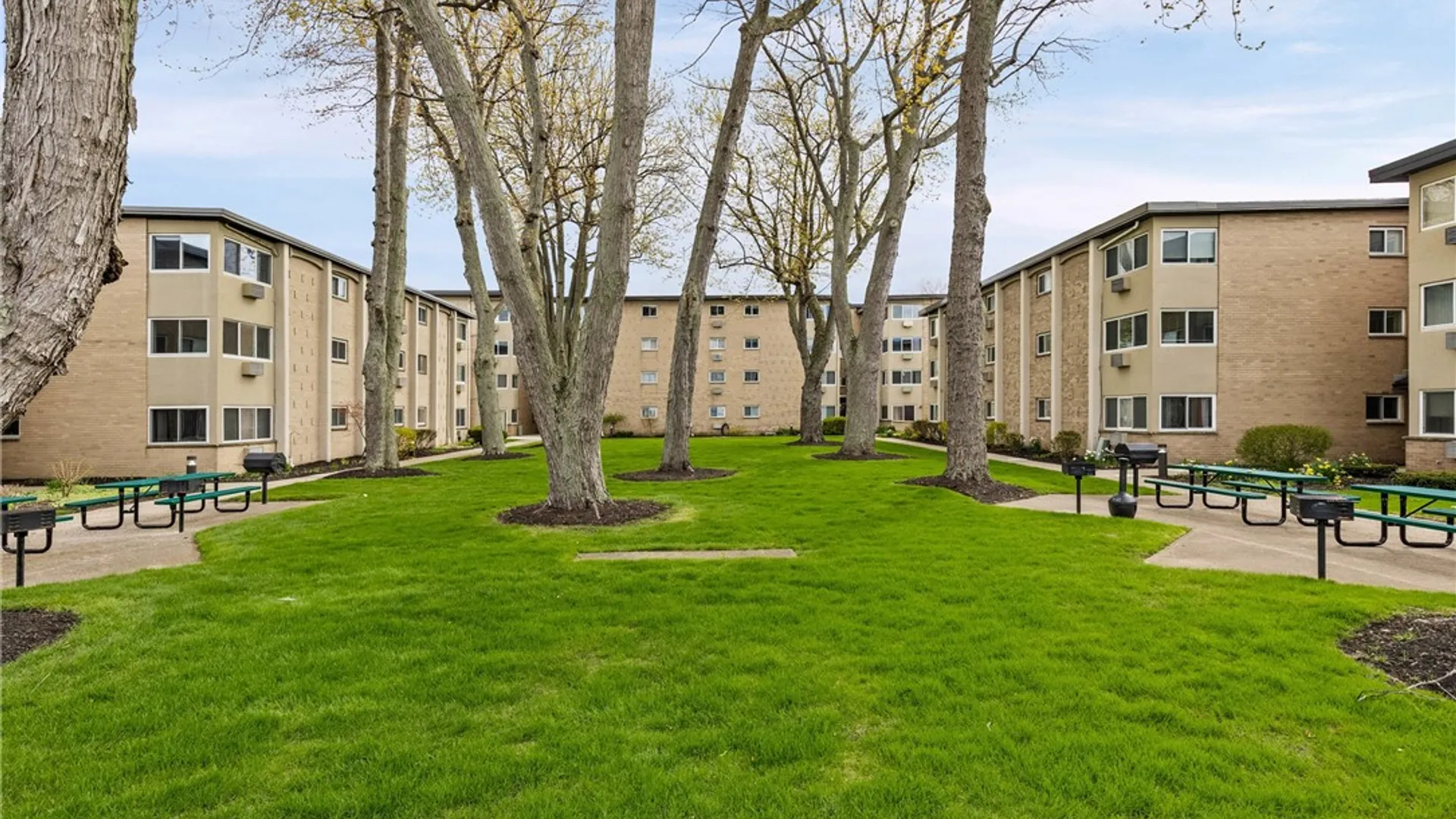 Property at 708 Westage At The Hbr, Irondequoit, NY 14617 32