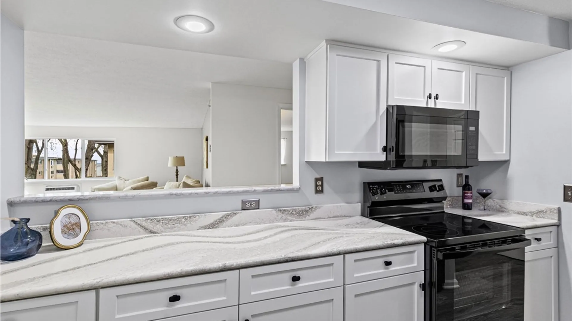 Property at 708 Westage At The Hbr, Irondequoit, NY 14617 5