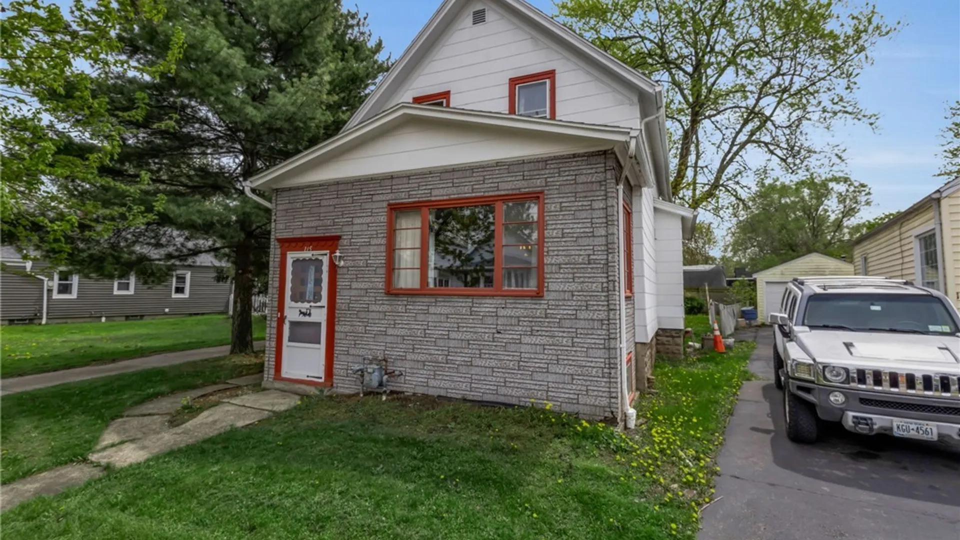 Property at 115 Fuller Avenue, Tonawanda, NY 14150 3