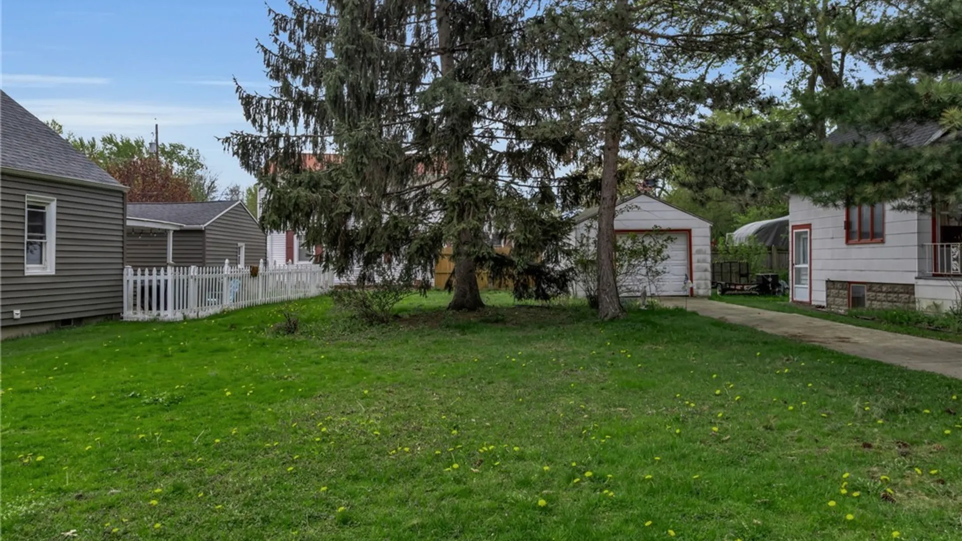 Property at 115 Fuller Avenue, Tonawanda, NY 14150 4