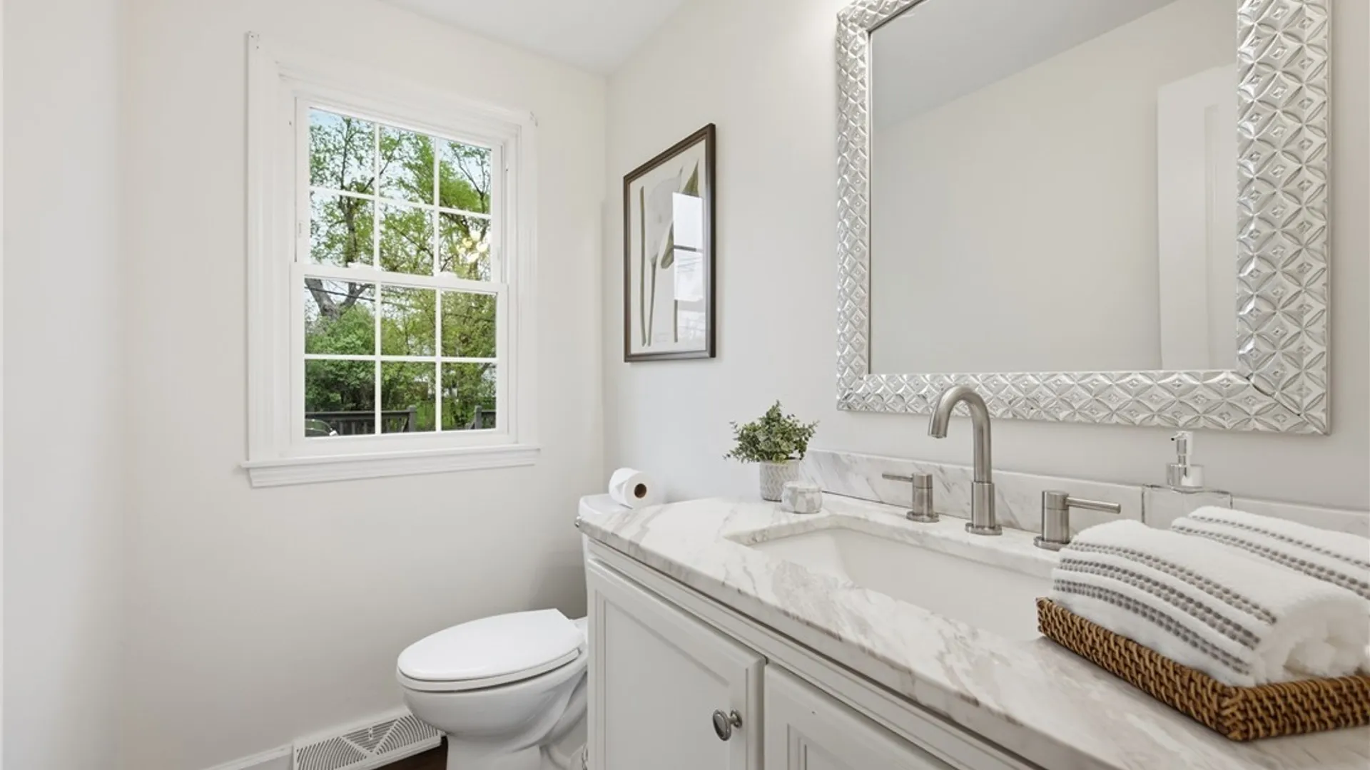 Property at 169 Presidents Walk, Amherst, NY 14221 18