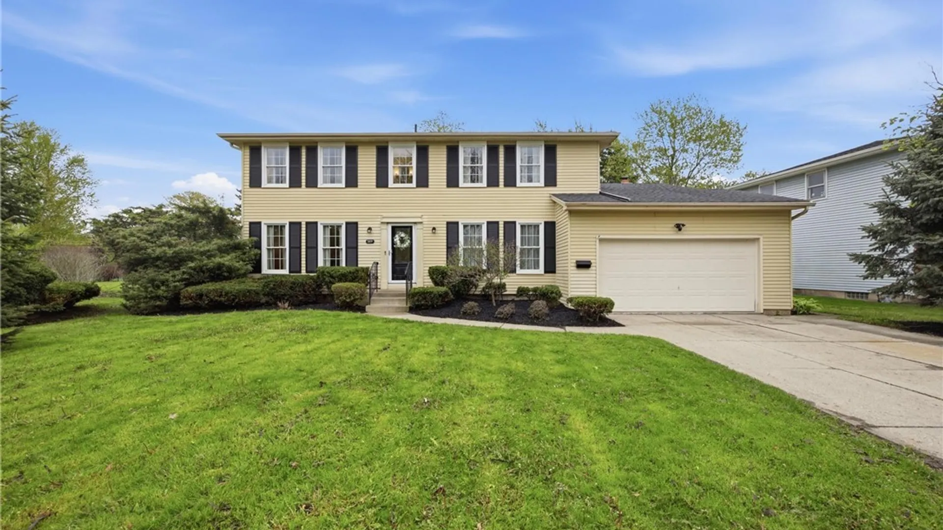 Property at 169 Presidents Walk, Amherst, NY 14221 2