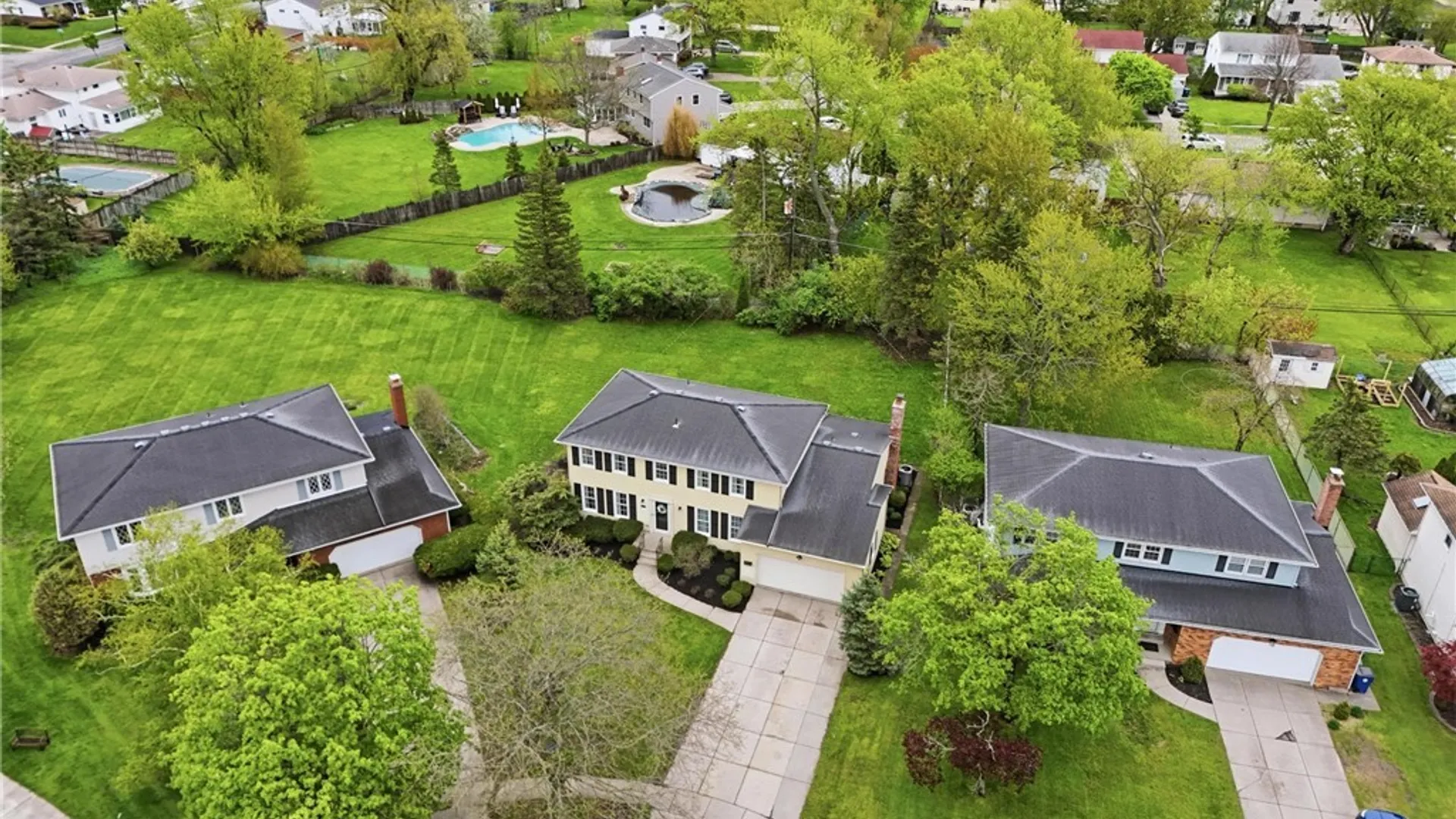 Property at 169 Presidents Walk, Amherst, NY 14221 38