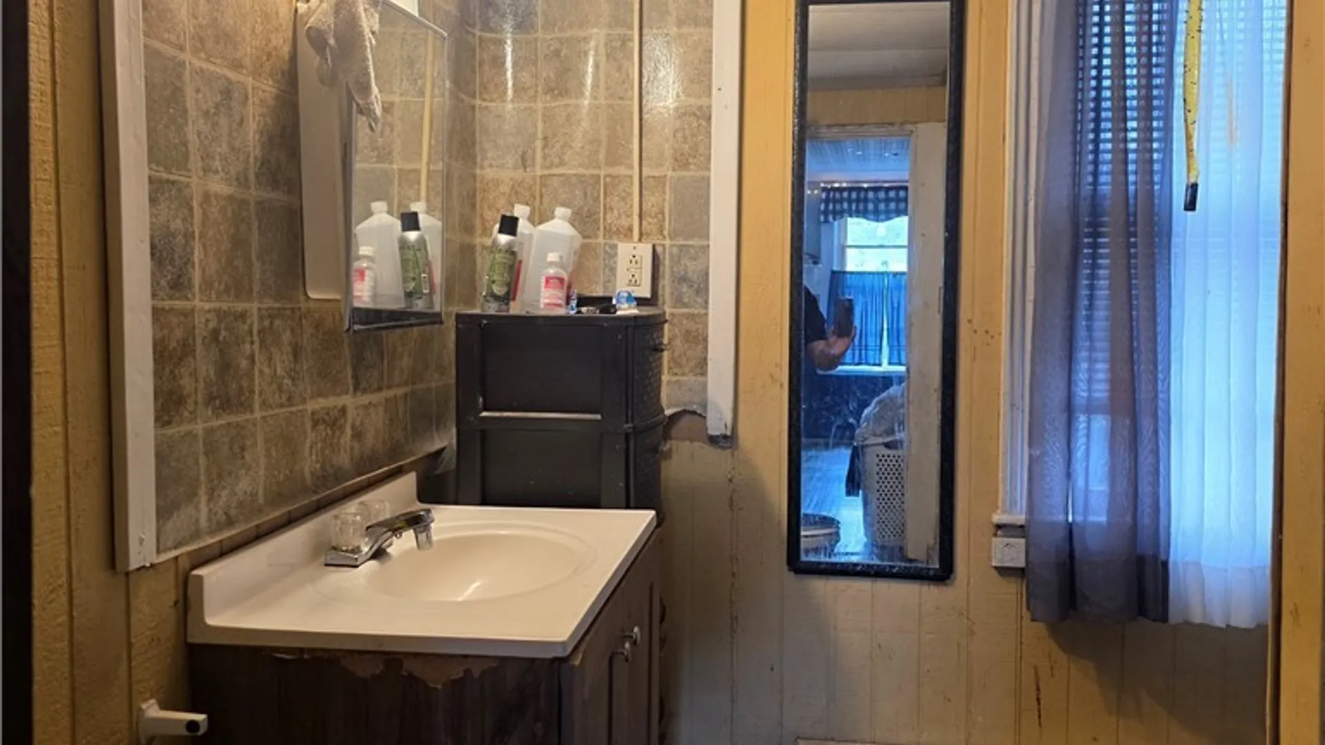 Property at 615 Saratoga Street, Utica, NY 13502 18