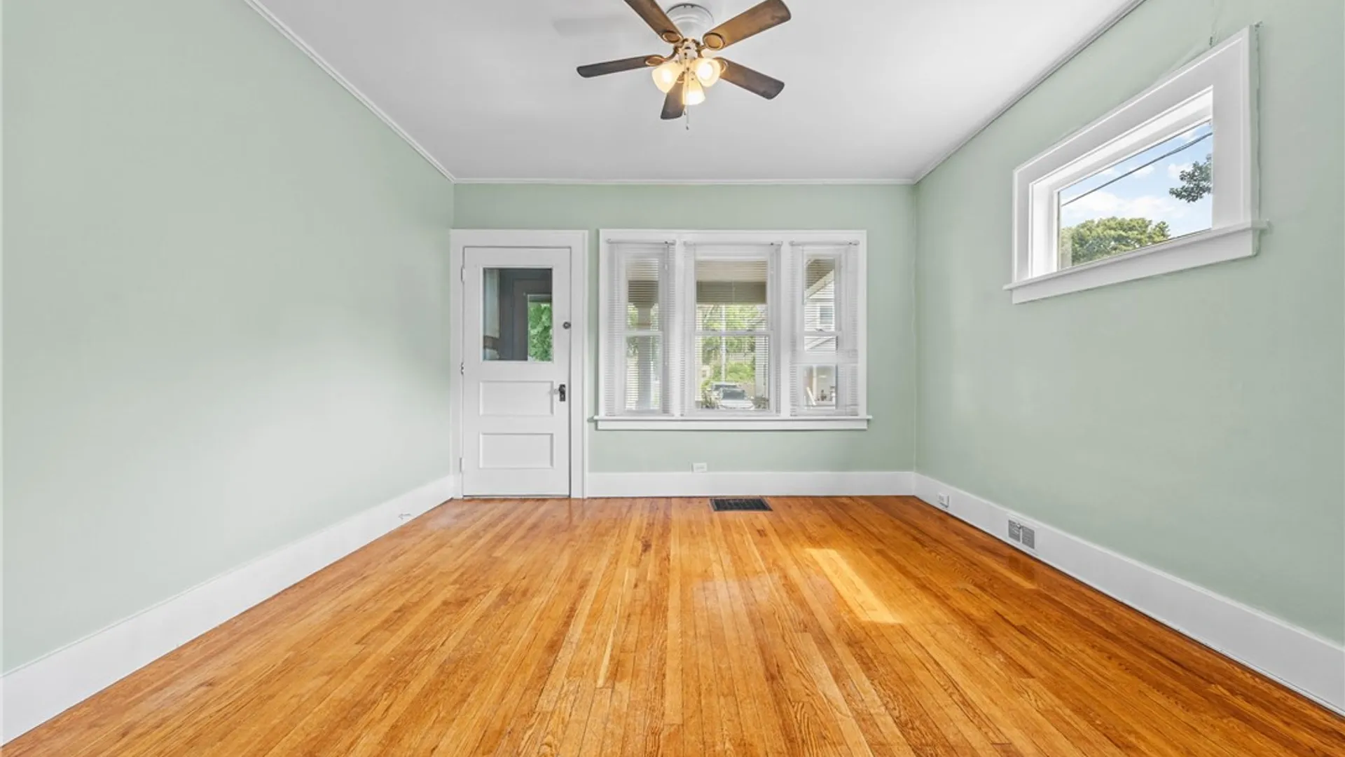Property at 19 Morningside Park, Rochester, NY 14607 3