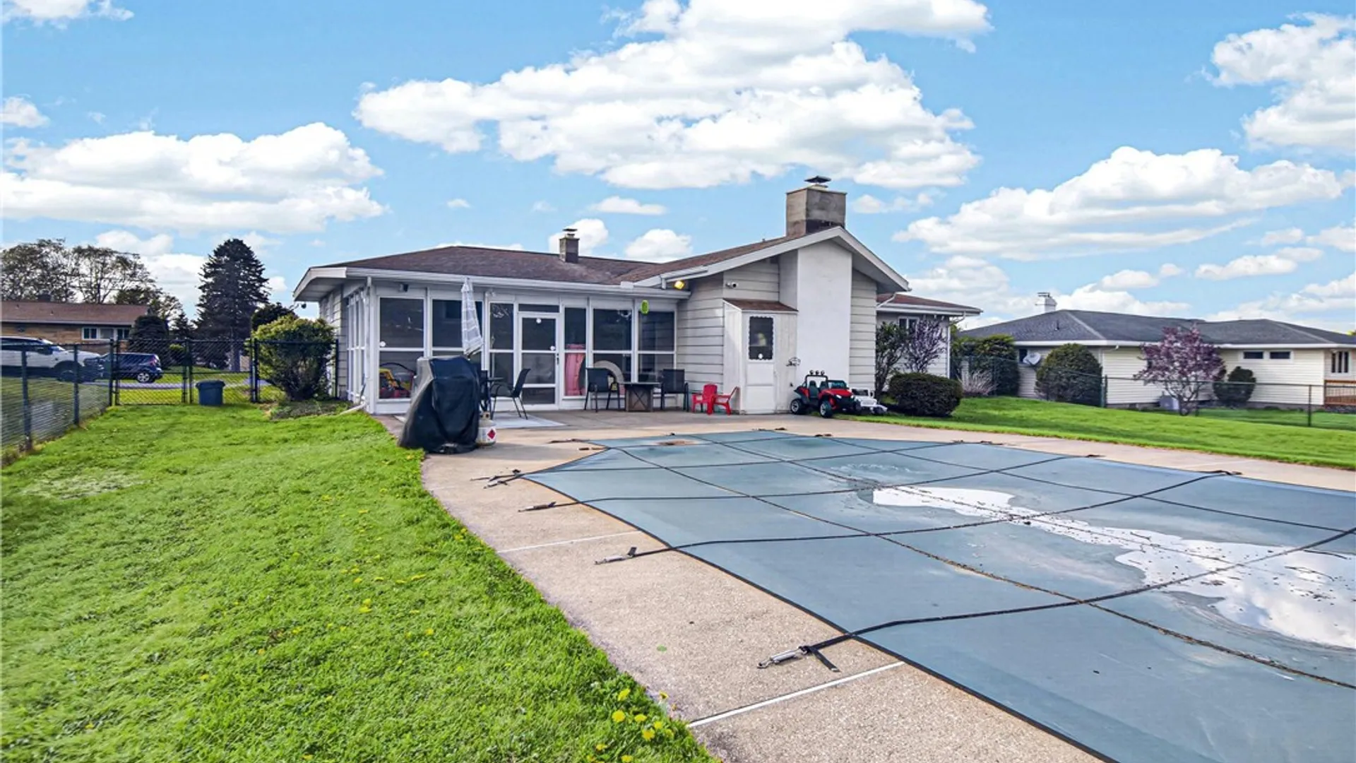Property at 308 Washington Dr, New Hartford, NY 13413 44