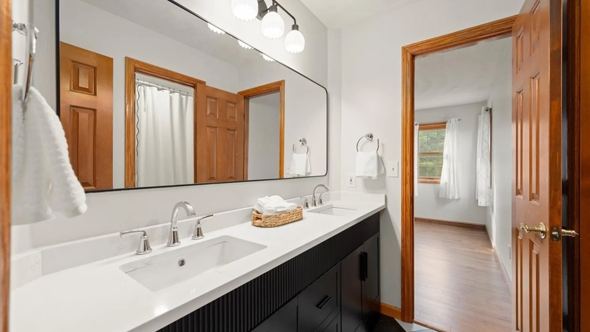 Property at 1 Water Beech Place, New Hartford, NY 13413 22