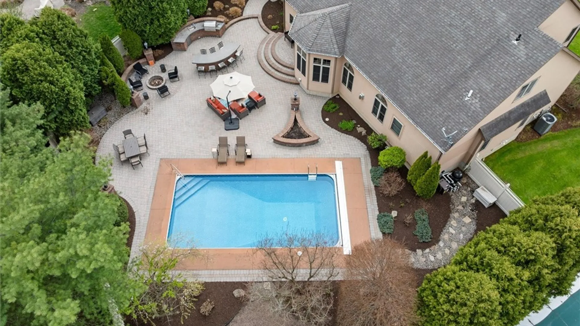 Property at 1 Water Beech Place, New Hartford, NY 13413 3