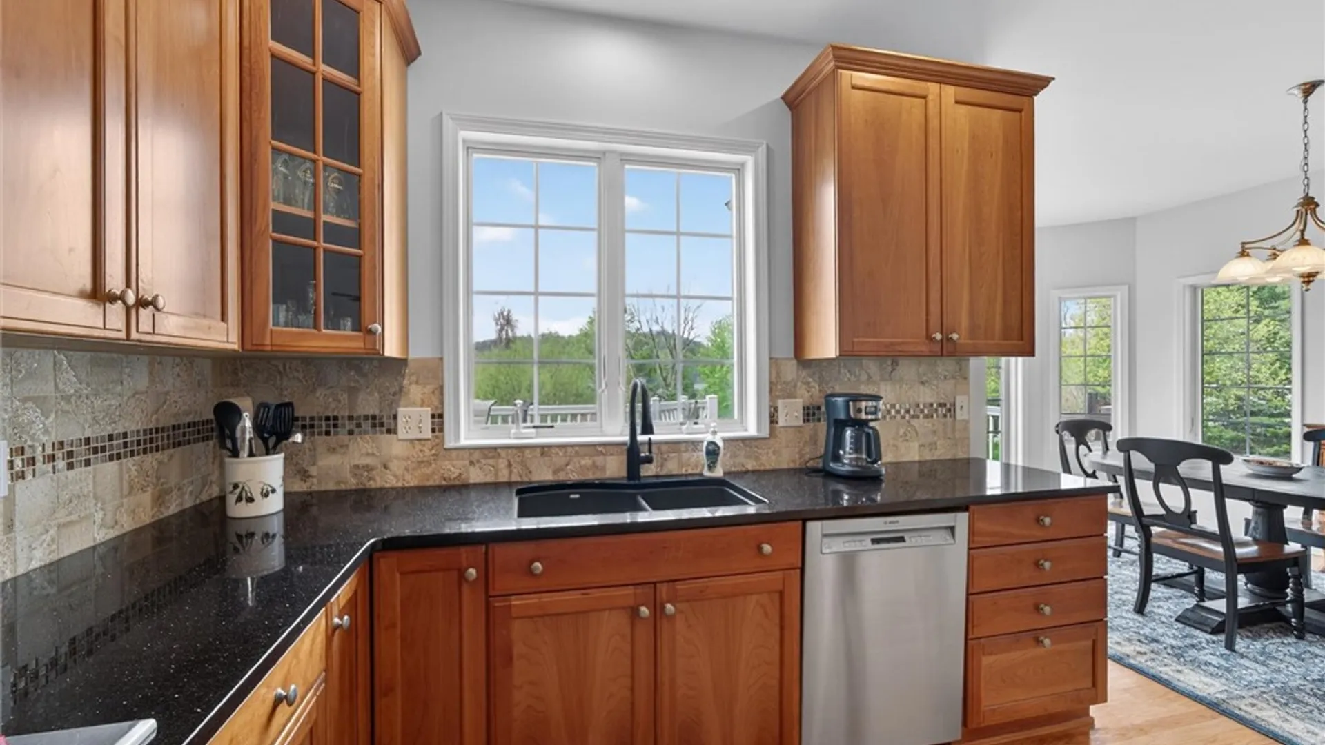 Property at 6980 Hackney Circle, Victor, NY 14564 11