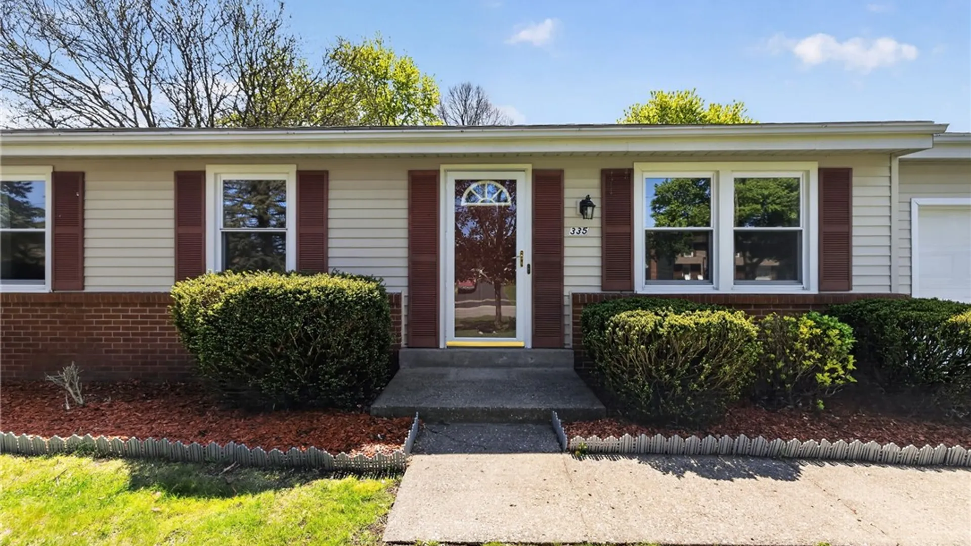 Property at 335 Alfonso Drive, Greece, NY 14626 2