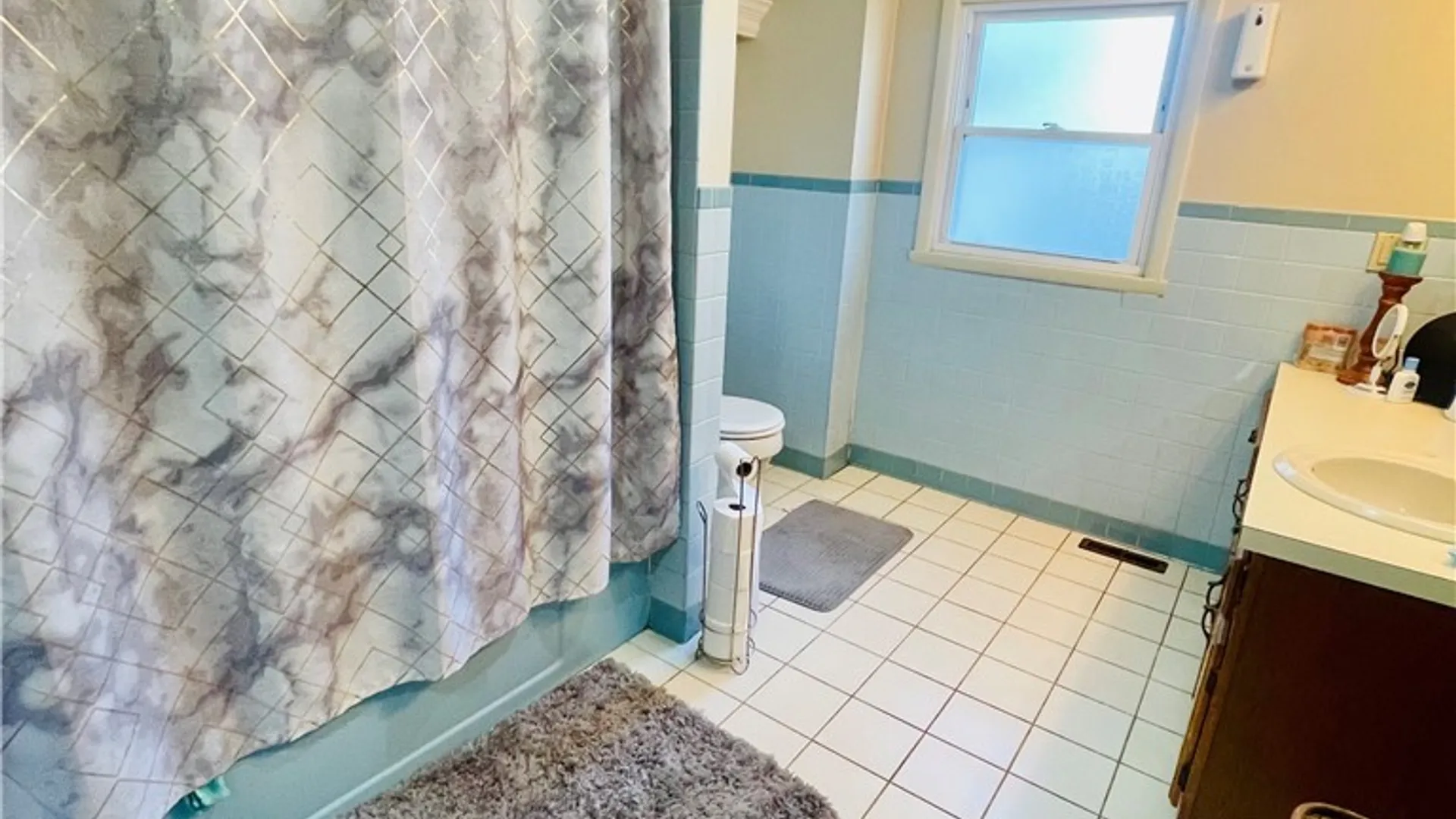 Property at 212 Schaffer Avenue, Salina, NY 13206 16
