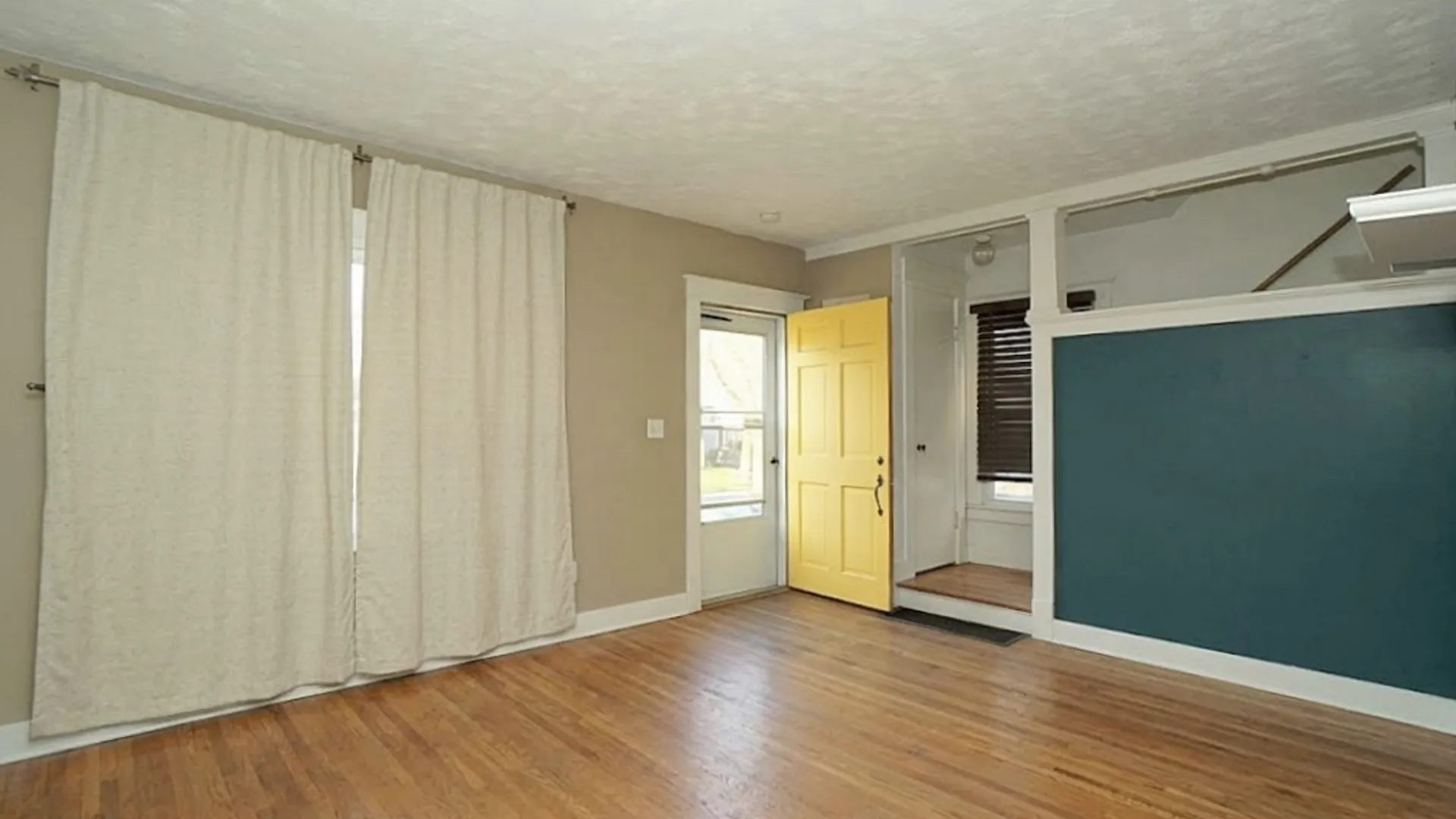 Property at 170 Hazeltine Avenue, Tonawanda, NY 14217 5