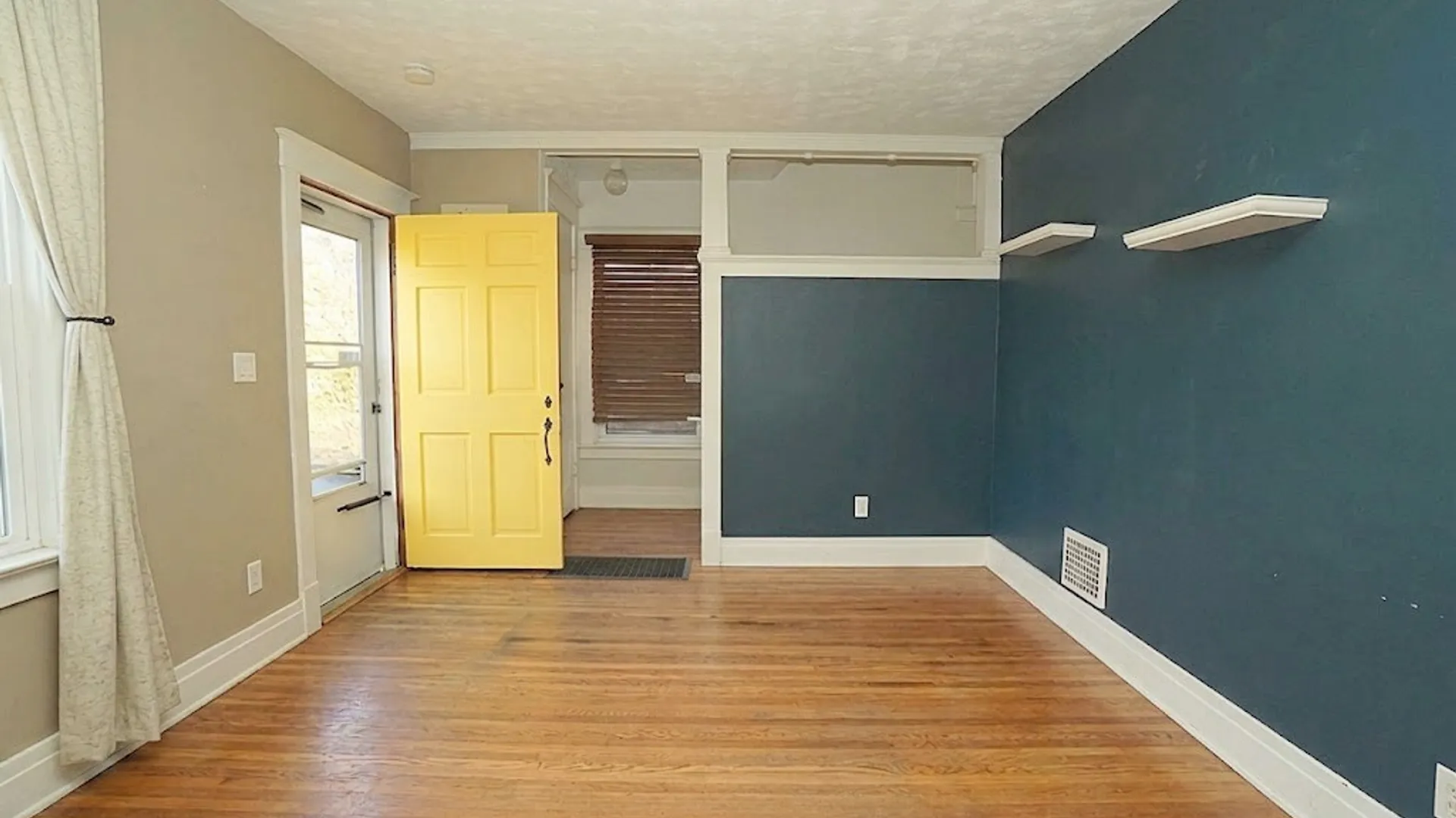 Property at 170 Hazeltine Avenue, Tonawanda, NY 14217 6