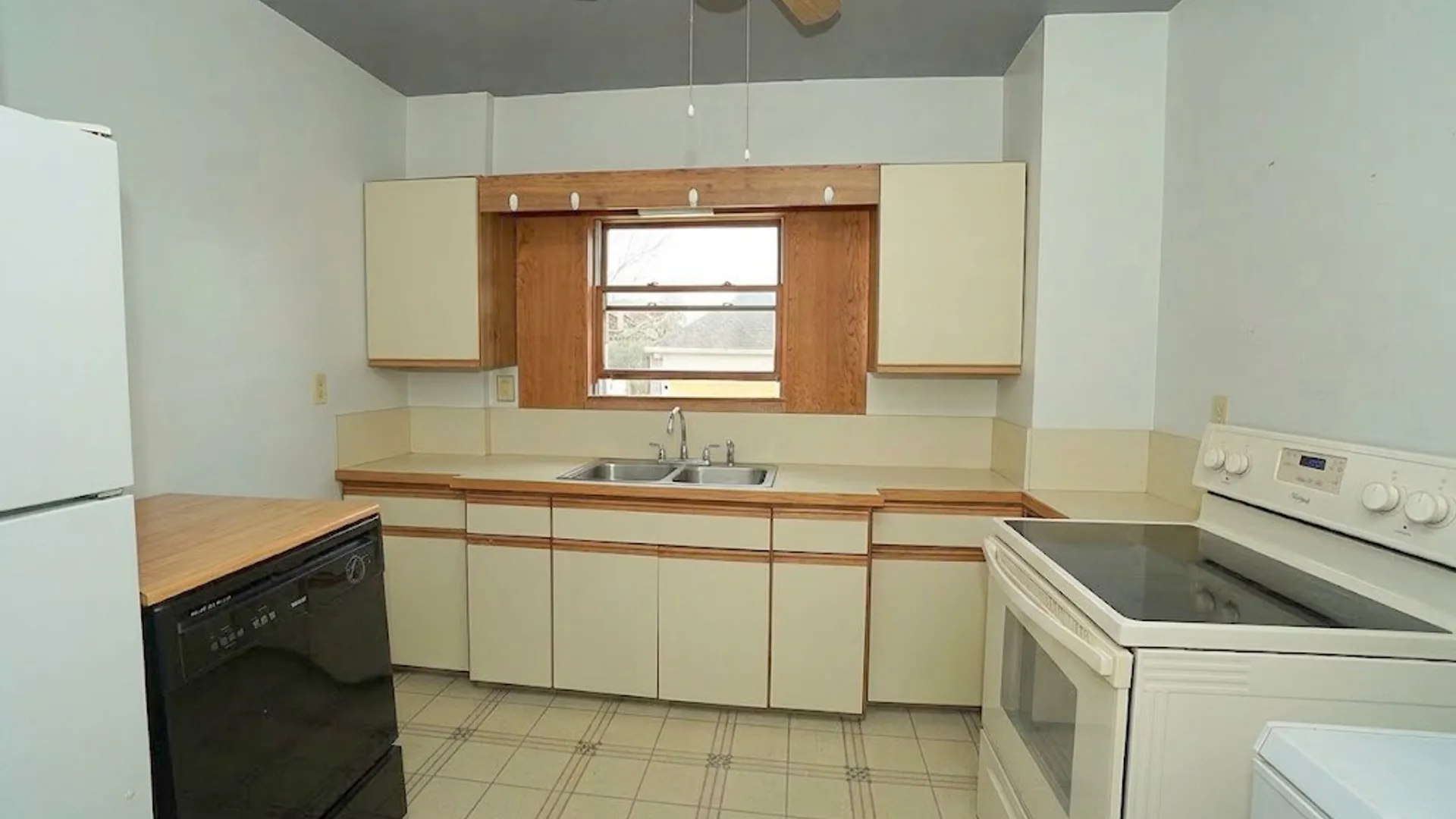 Property at 170 Hazeltine Avenue, Tonawanda, NY 14217 8
