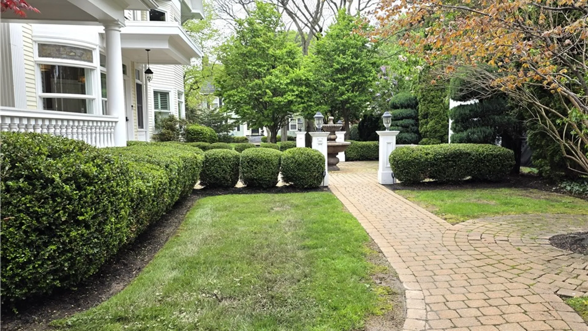 Property at 17 Sibley Place UN#03, Rochester, NY 14607 7
