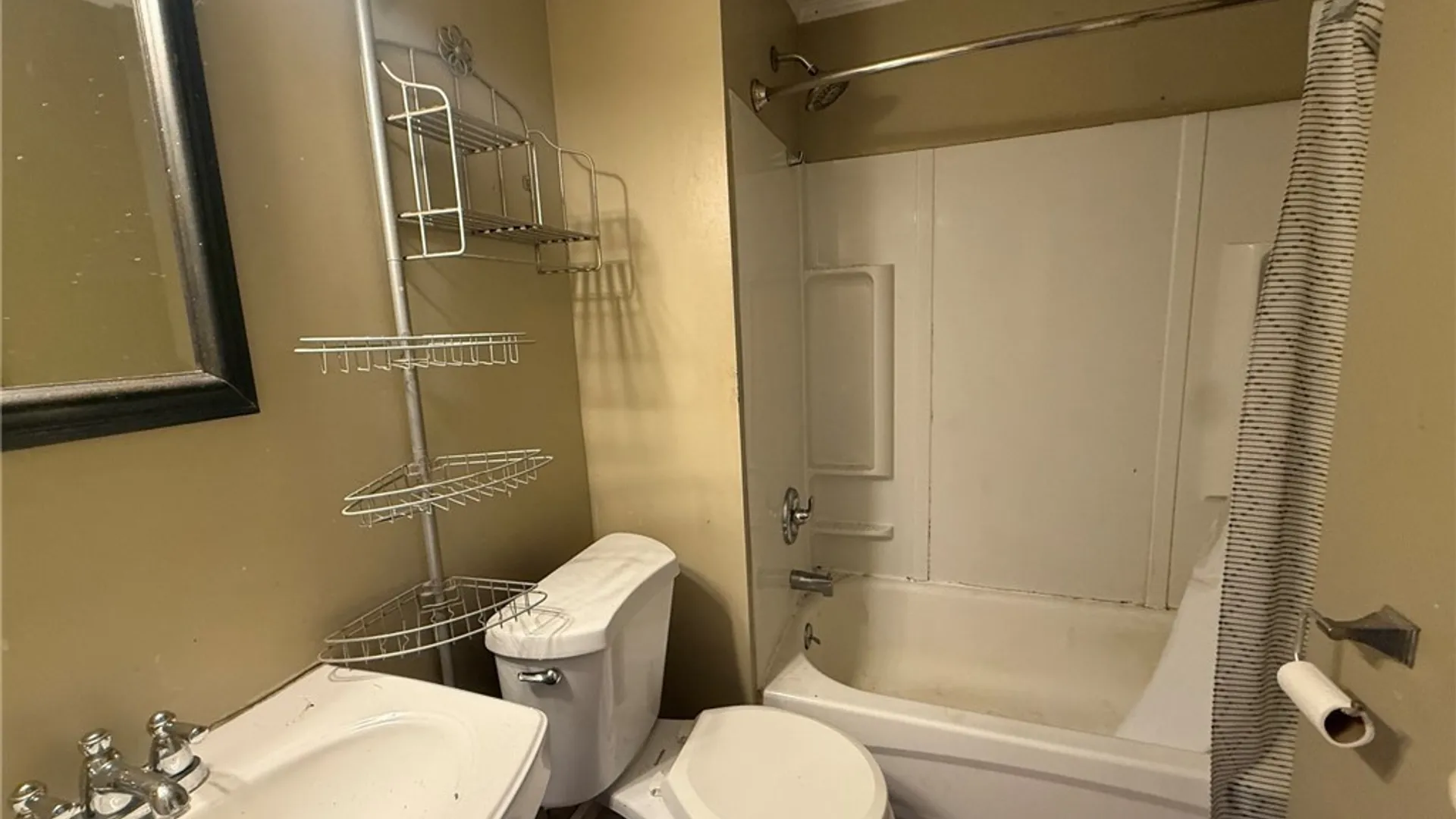 Property at 337 Woodside Avenue, Buffalo, NY 14220 12