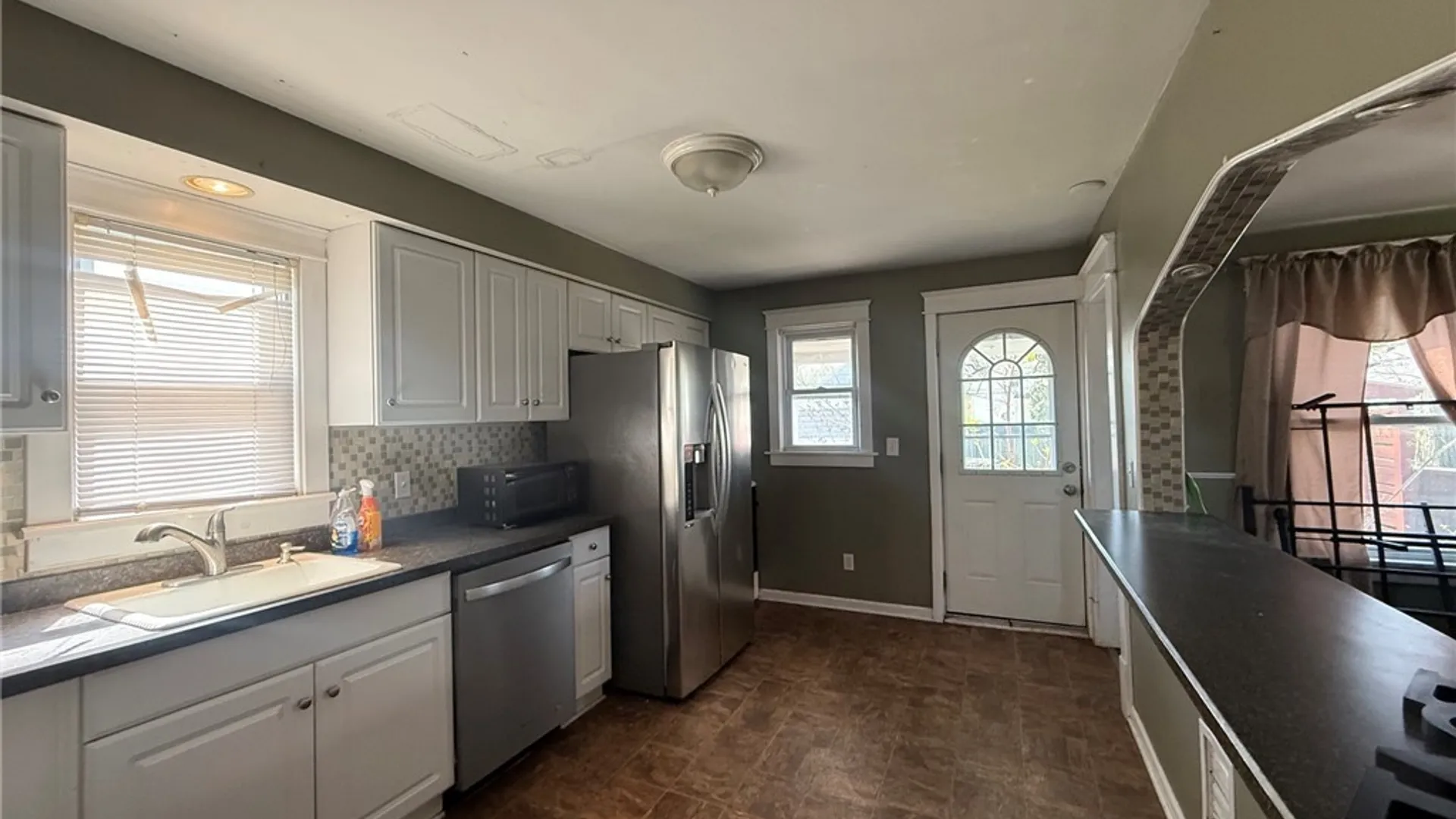 Property at 337 Woodside Avenue, Buffalo, NY 14220 5
