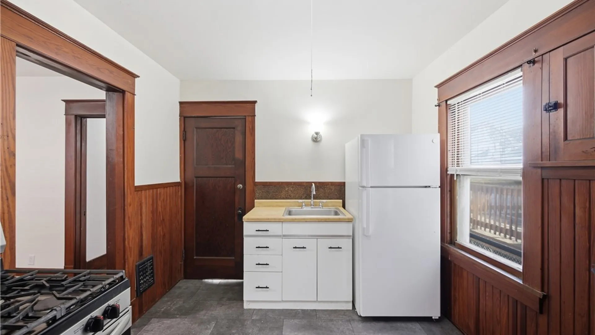 Property at 95 Custer Street, Buffalo, NY 14214 13