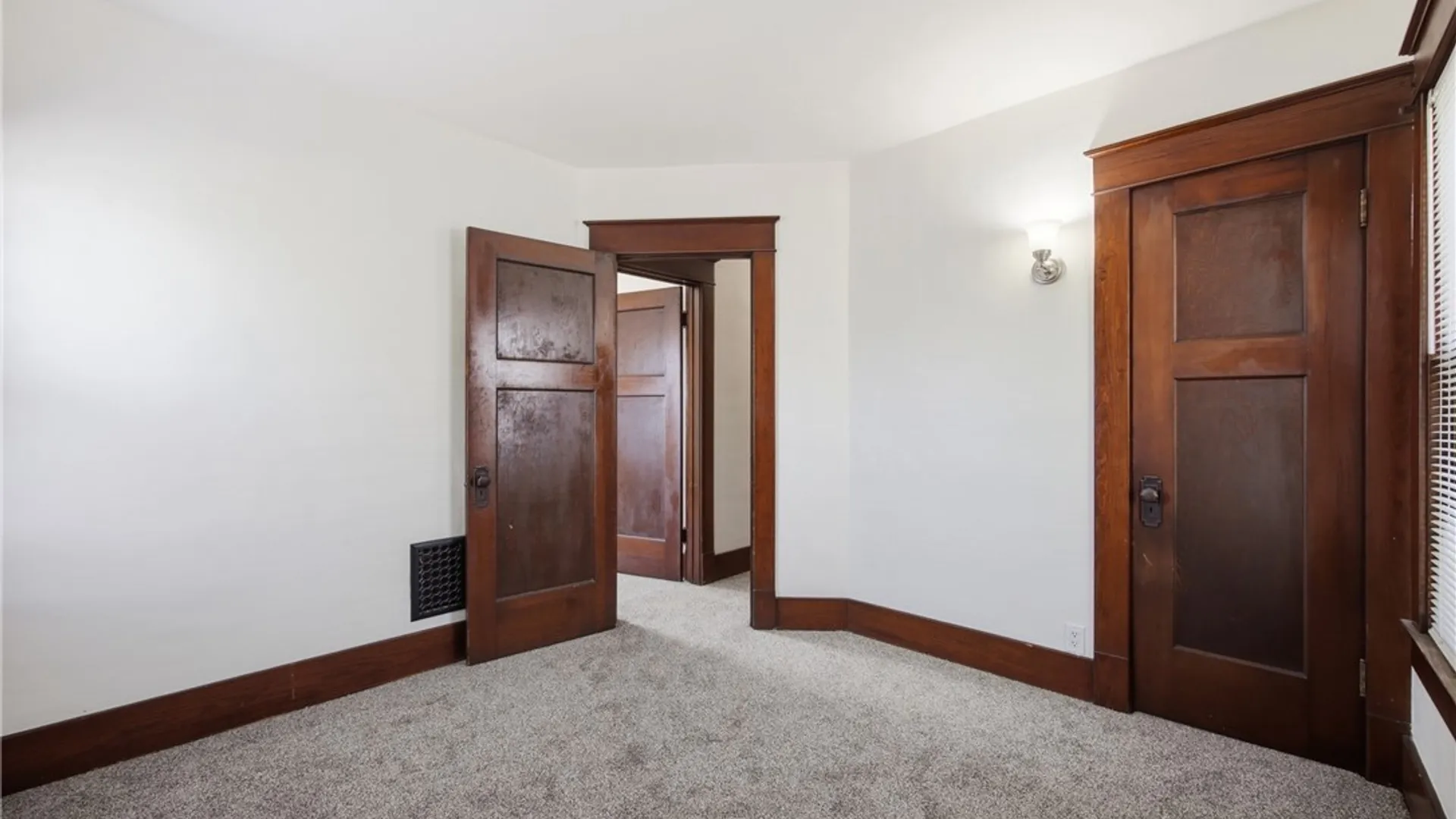 Property at 95 Custer Street, Buffalo, NY 14214 29