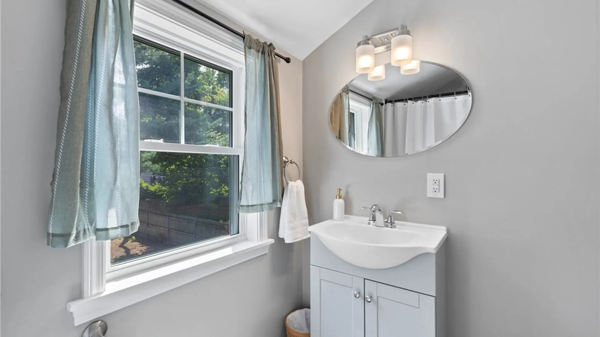 Property at 167 Lattimore Road, Rochester, NY 14620 16