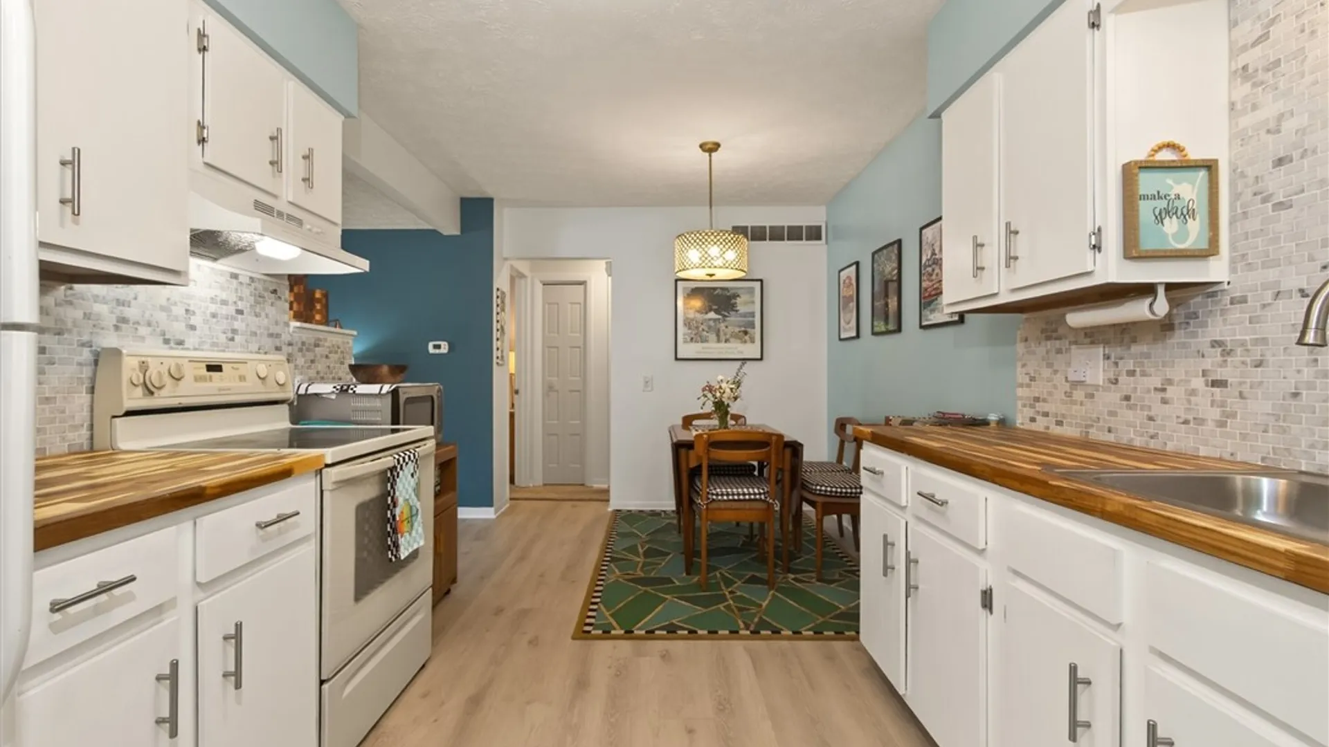 Property at 19 Great Wood Court, Perinton, NY 14450 15