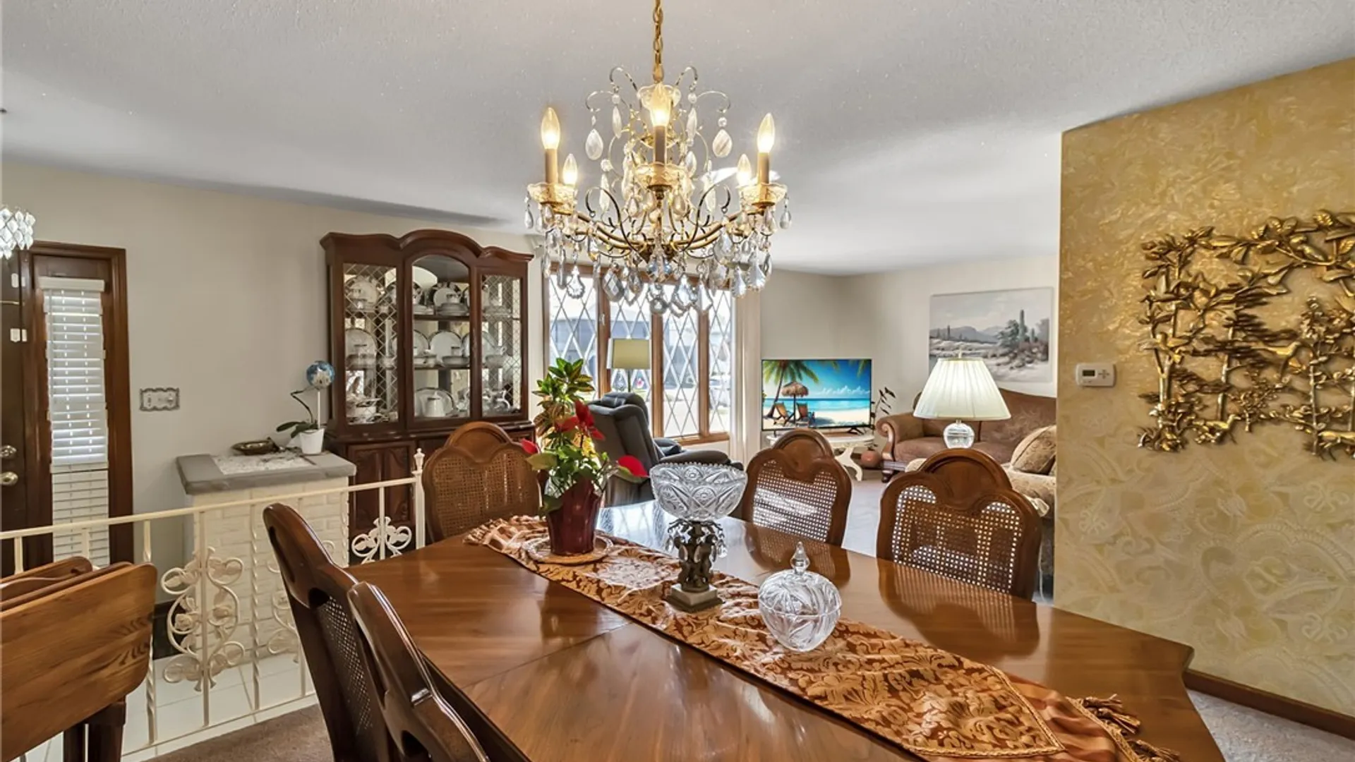Property at 64 Campus Drive, West Seneca, NY 14224 14