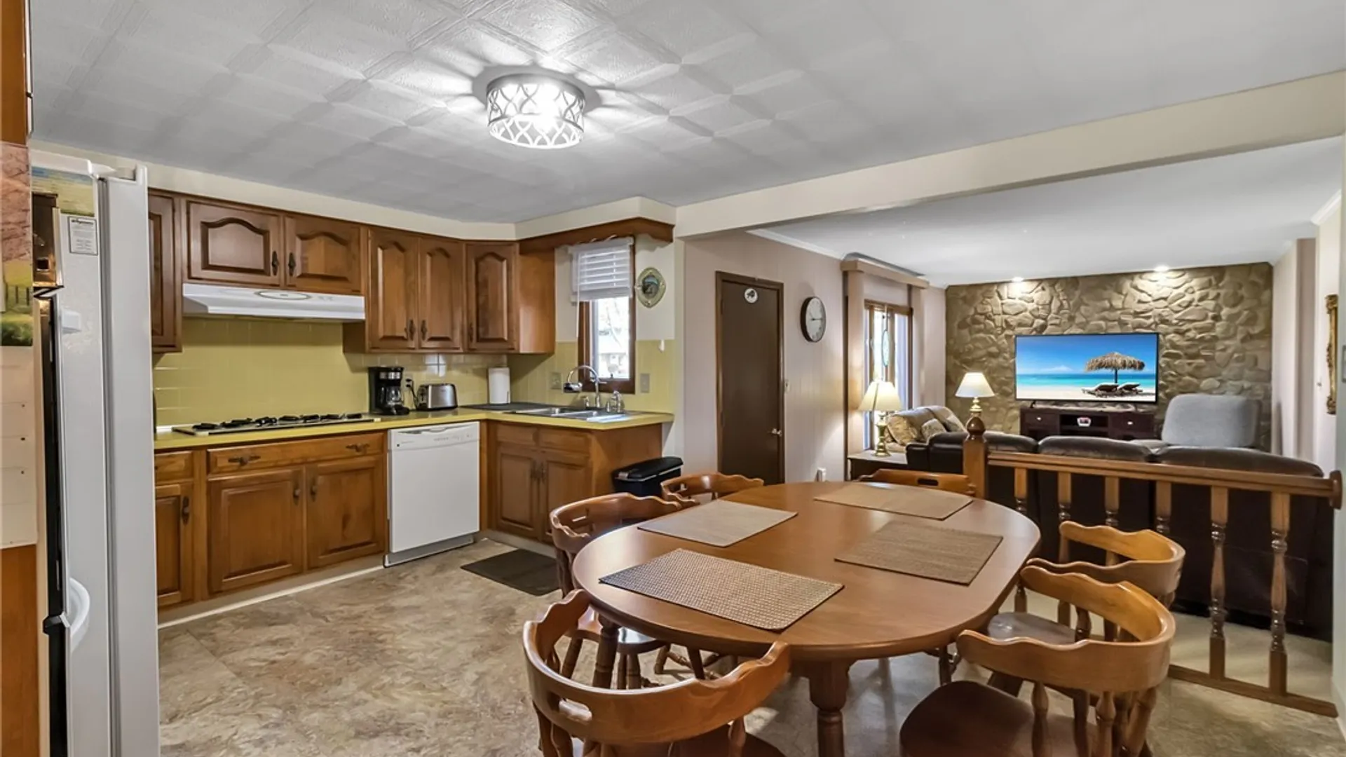 Property at 64 Campus Drive, West Seneca, NY 14224 15
