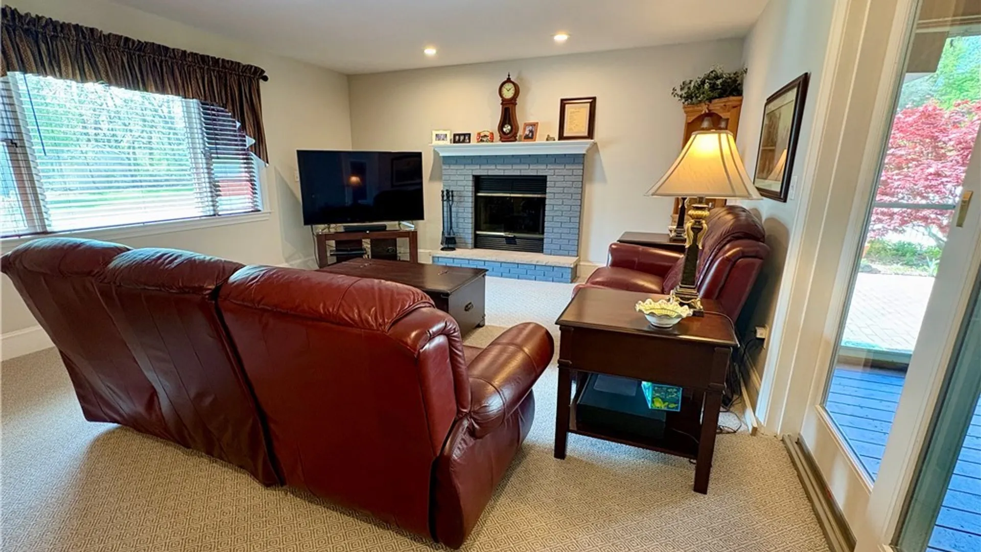 Property at 7892 Ridge Pointe Drive, Manlius, NY 13066 17