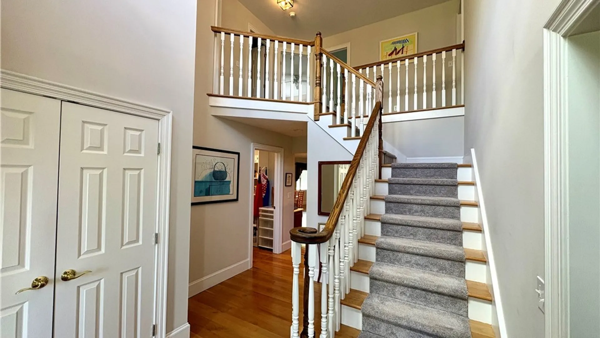Property at 7892 Ridge Pointe Drive, Manlius, NY 13066 6