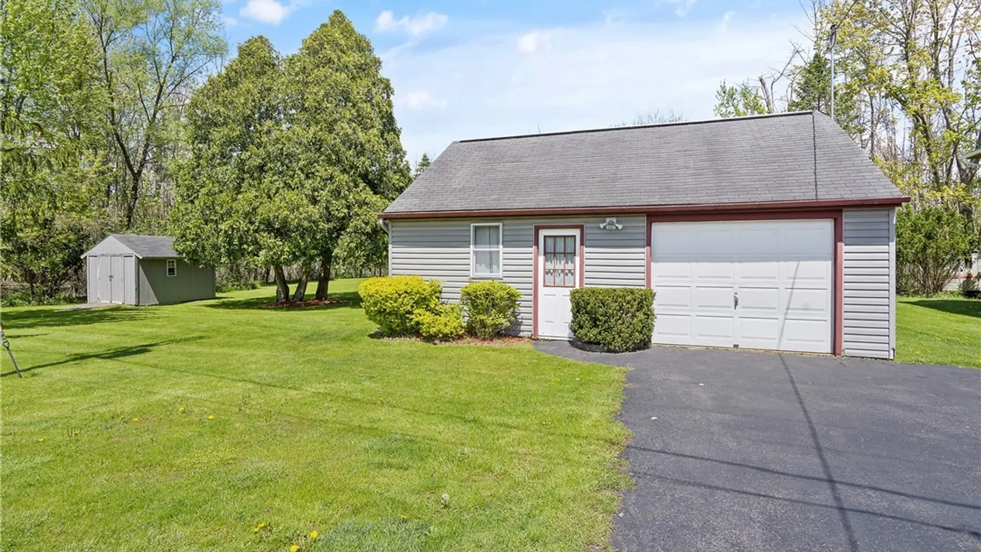 Property at 3362- 3363 Hayes Road, Lysander, NY 13027 20