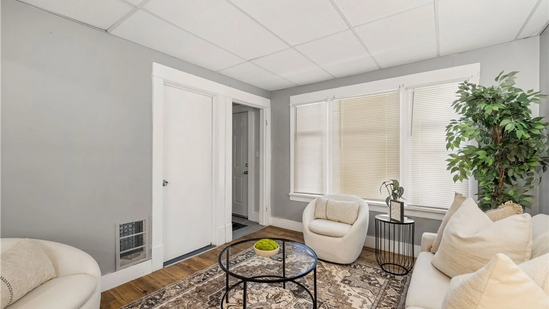 Property at 213 Westminster Avenue, Buffalo, NY 14215 3