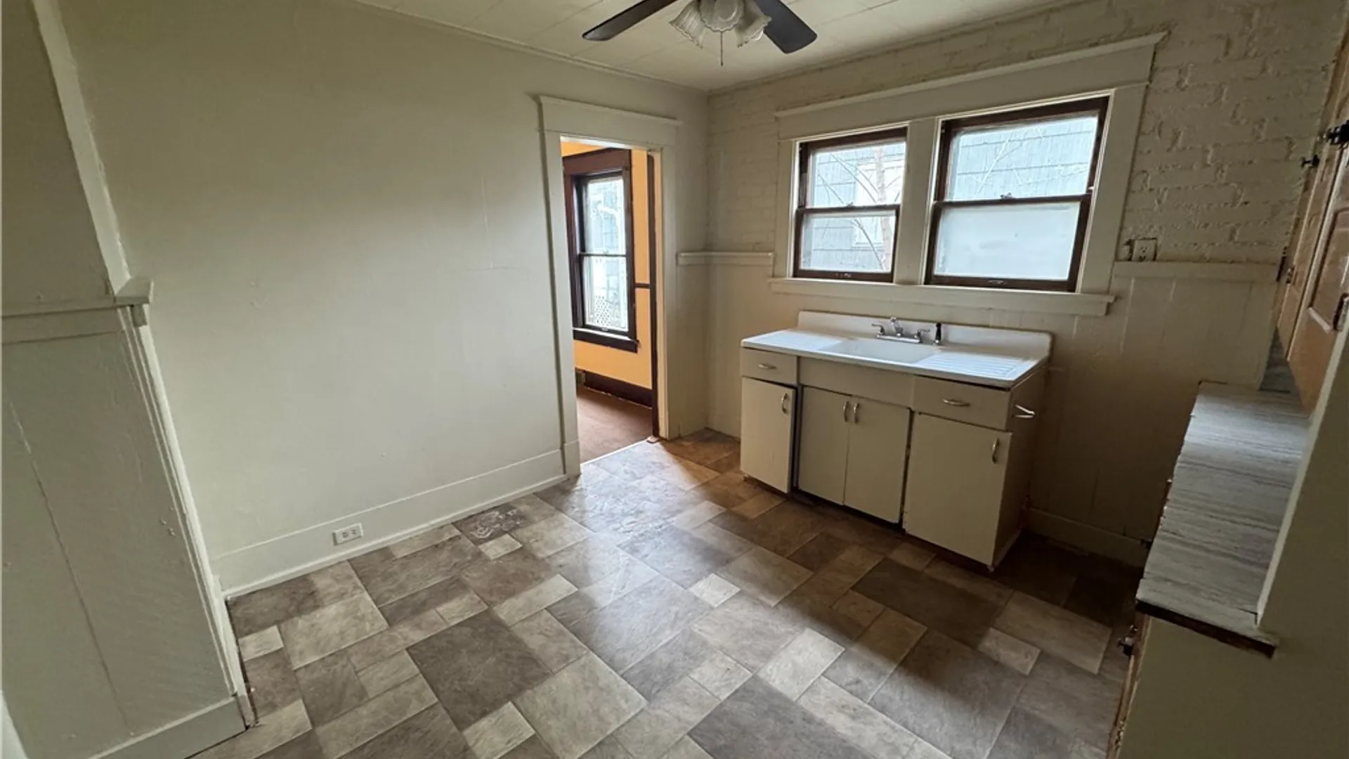 Property at 2419 Whitney Avenue, Niagara Falls, NY 14301 10