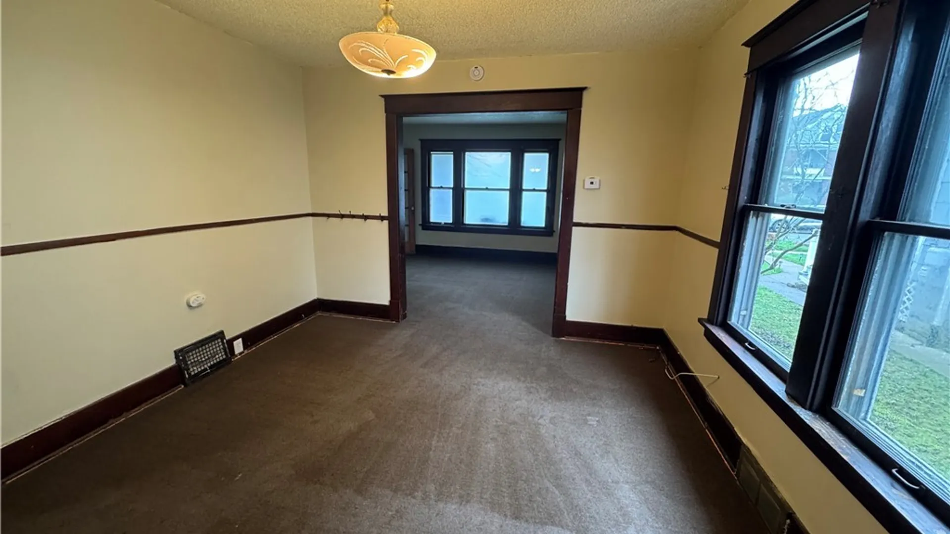Property at 2419 Whitney Avenue, Niagara Falls, NY 14301 7