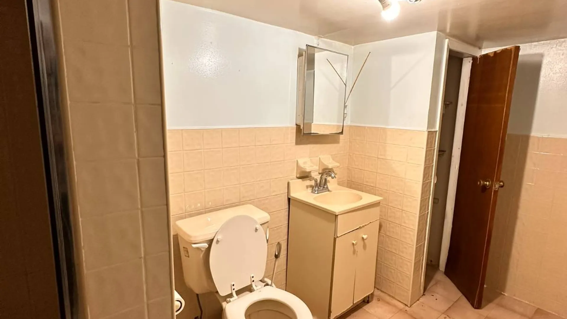 Property at 241-08 Newhall Avenue, Rosedale, NY 11422 8