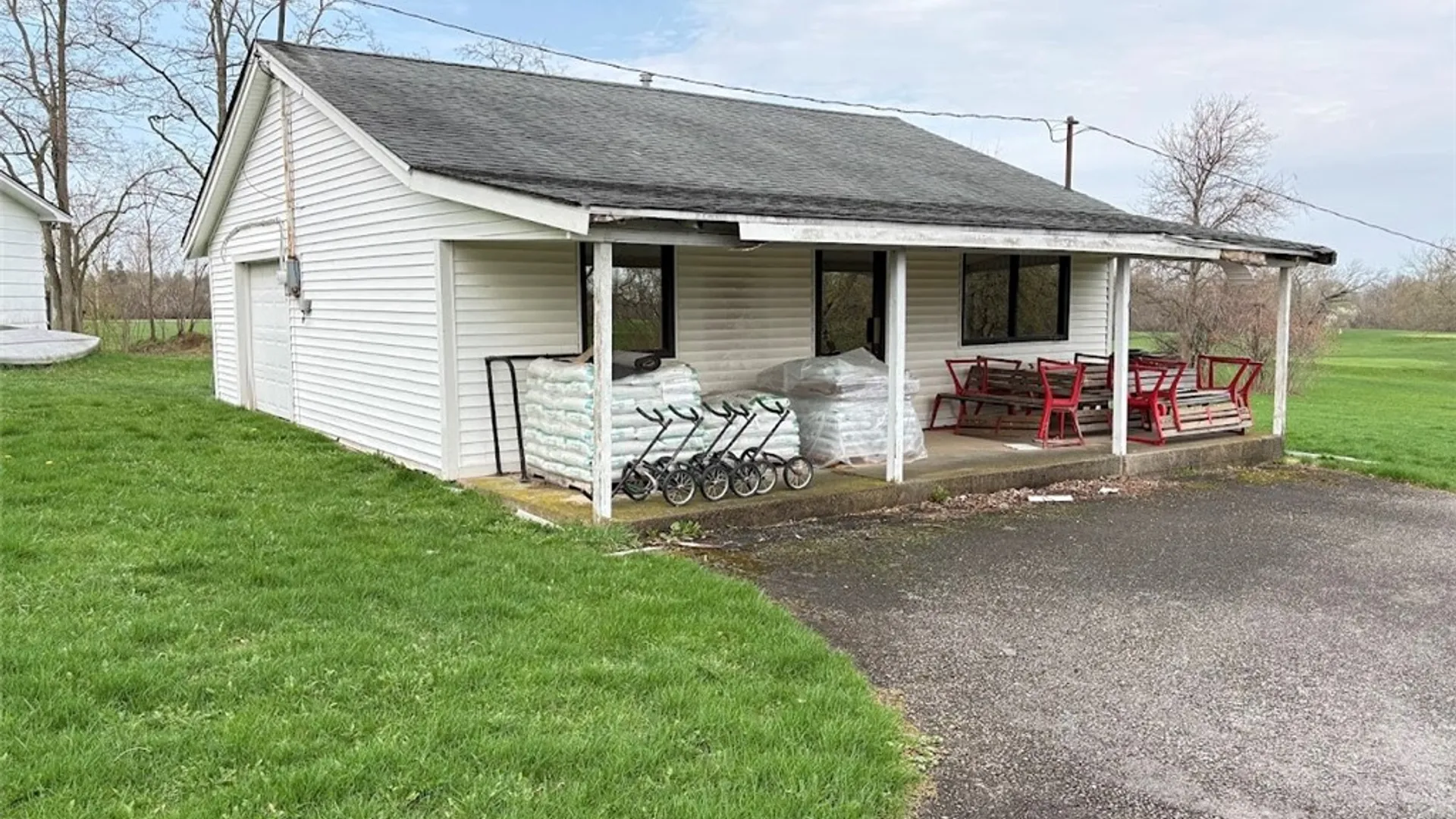 Property at 8981 Telegraph Road Road, Royalton, NY 14105 6