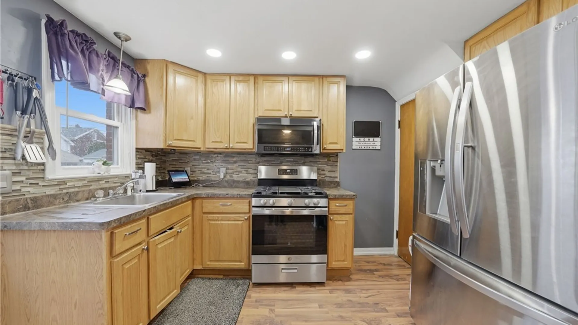 Property at 198 Euclid Avenue, Tonawanda, NY 14217 12