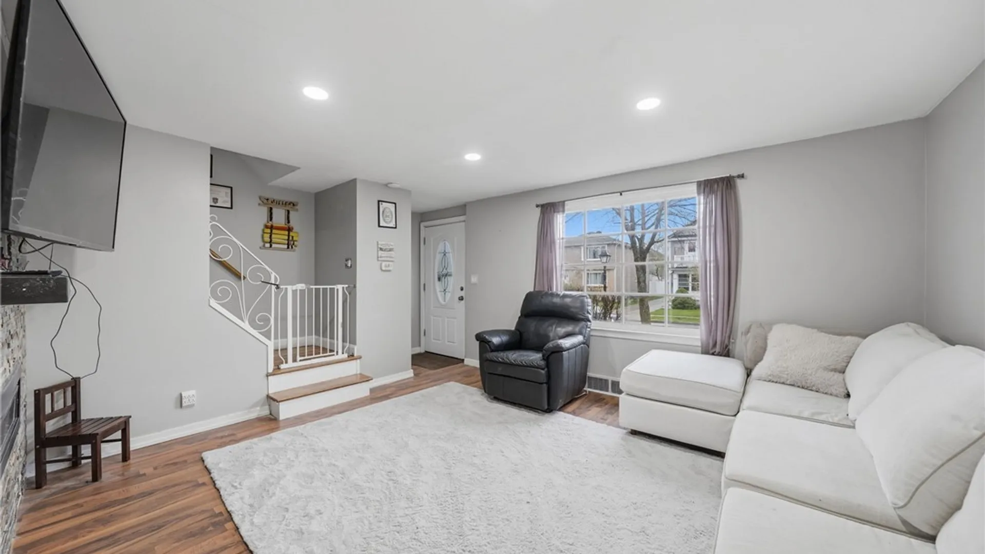 Property at 198 Euclid Avenue, Tonawanda, NY 14217 6