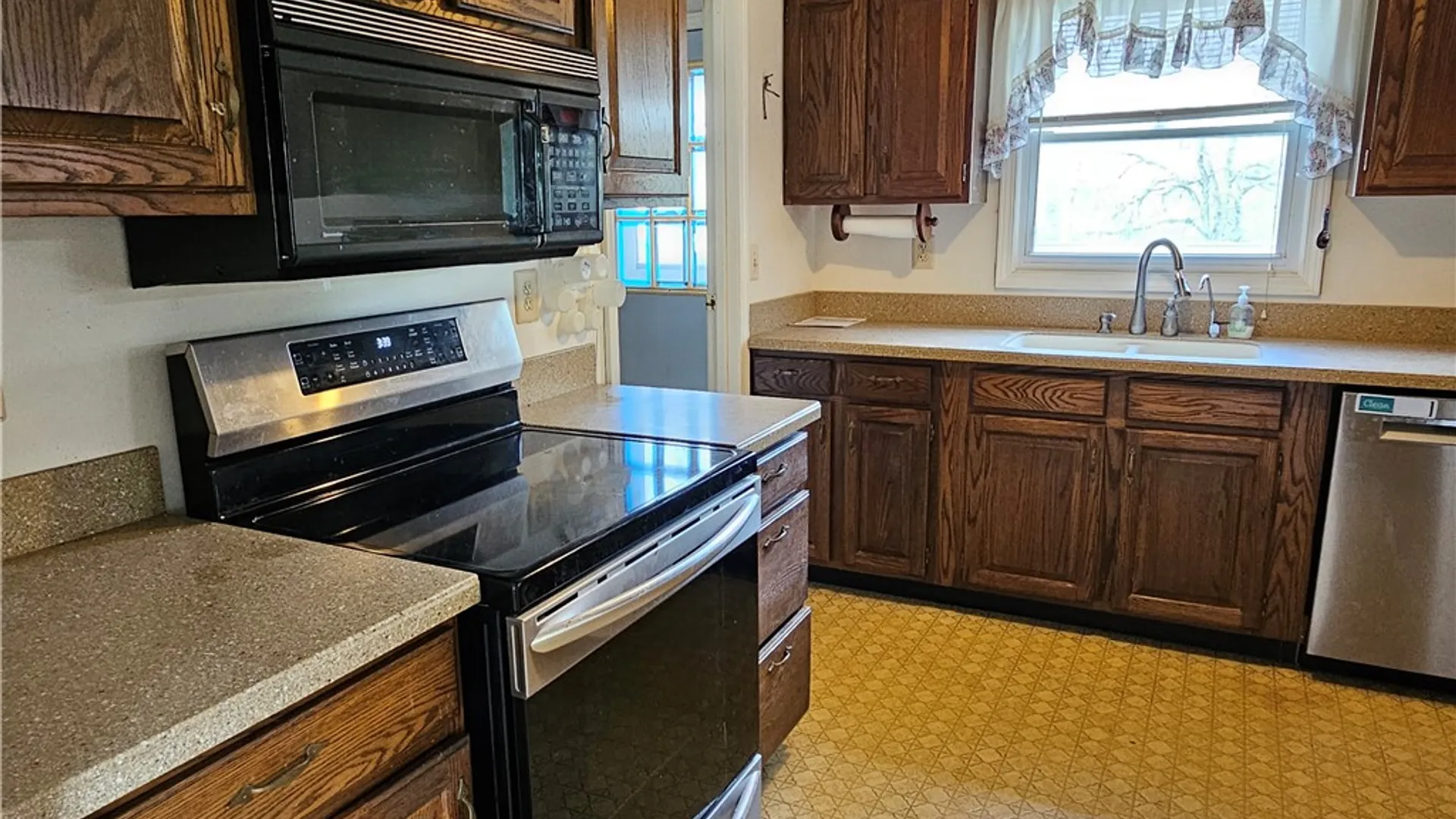 Property at 5271 State Route 14, Sodus, NY 14551 10