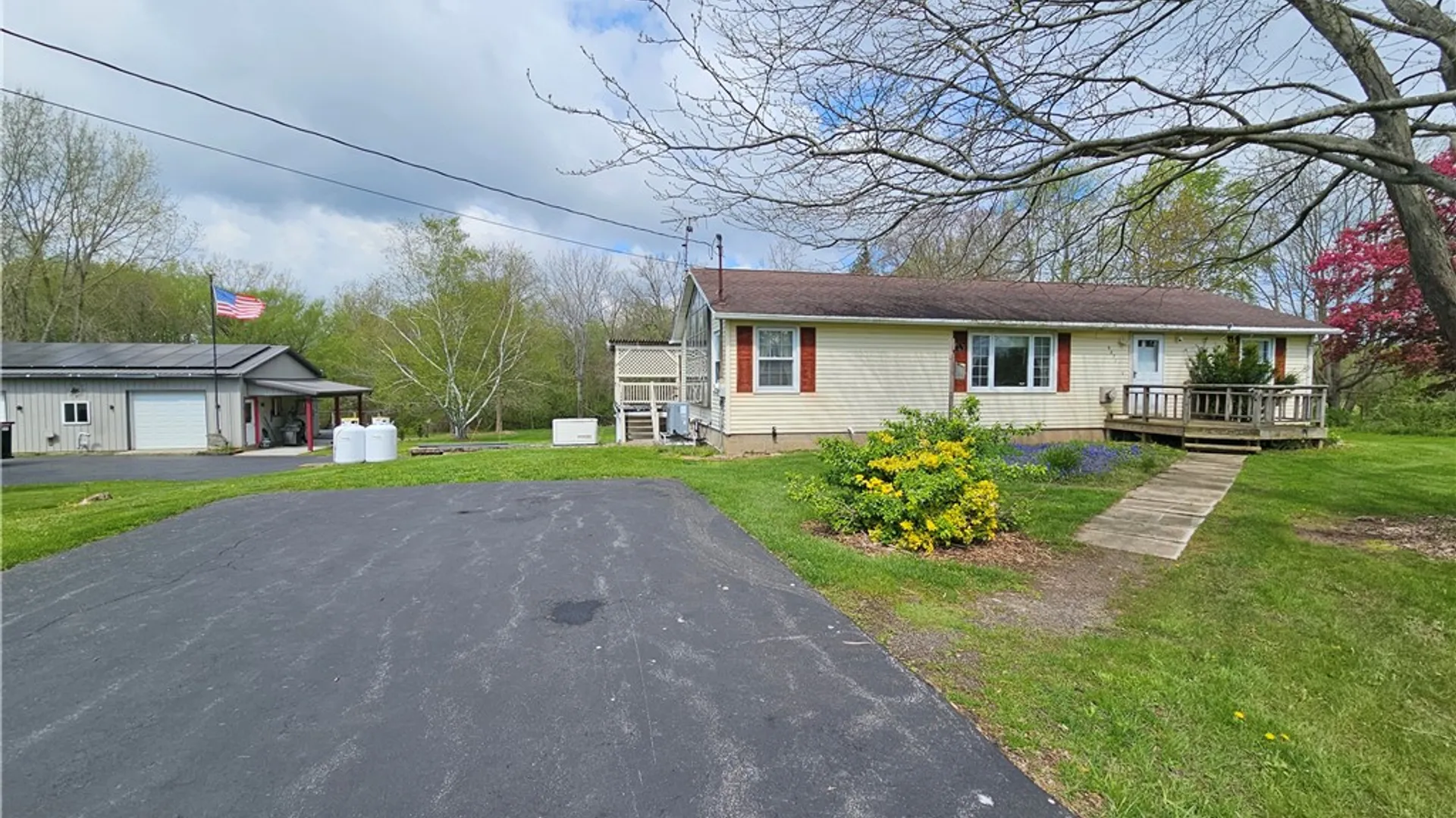 Property at 5271 State Route 14, Sodus, NY 14551 3