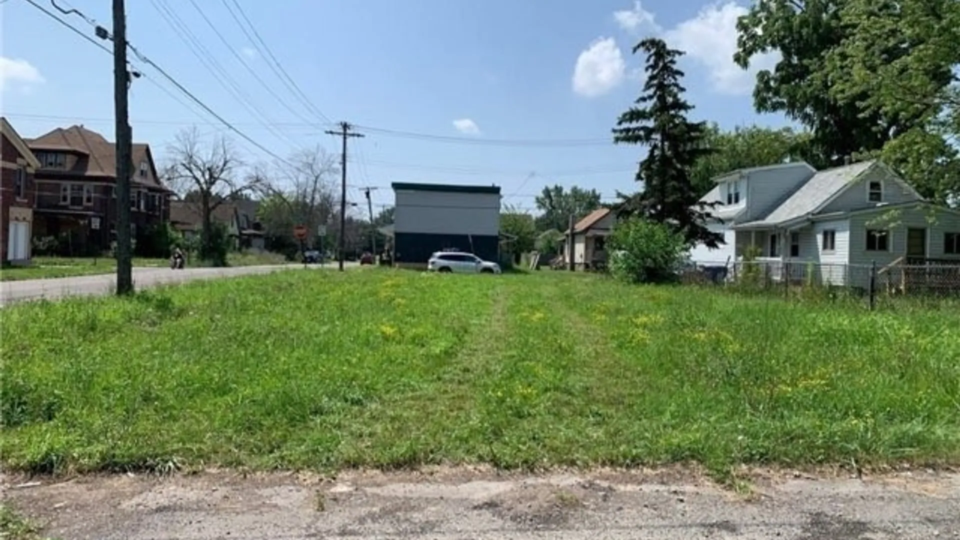 Property at 1164 Whitney Avenue, Niagara Falls, NY 14301 4