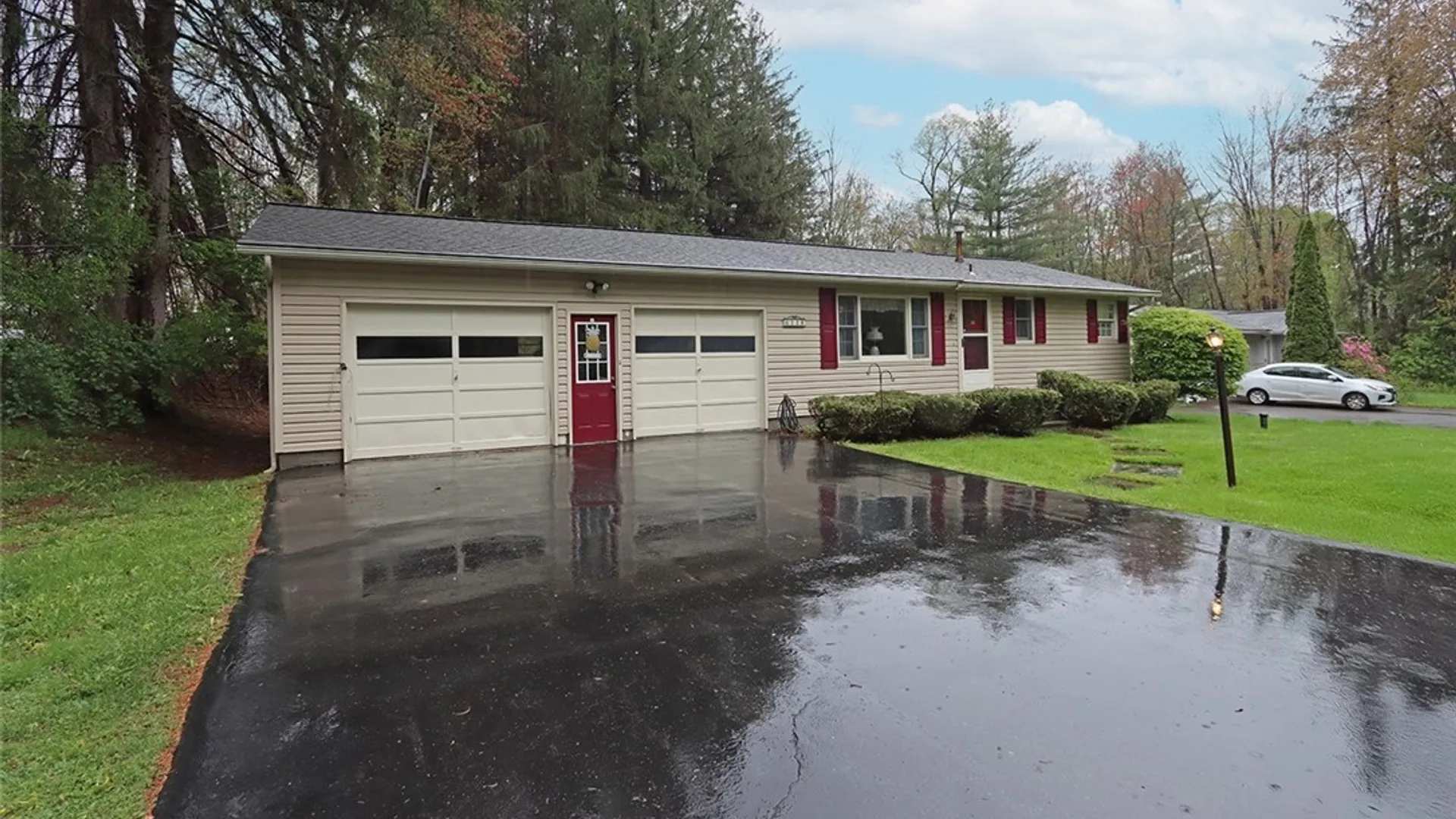 Property at 6118 Smith Road, Cicero, NY 13212 3