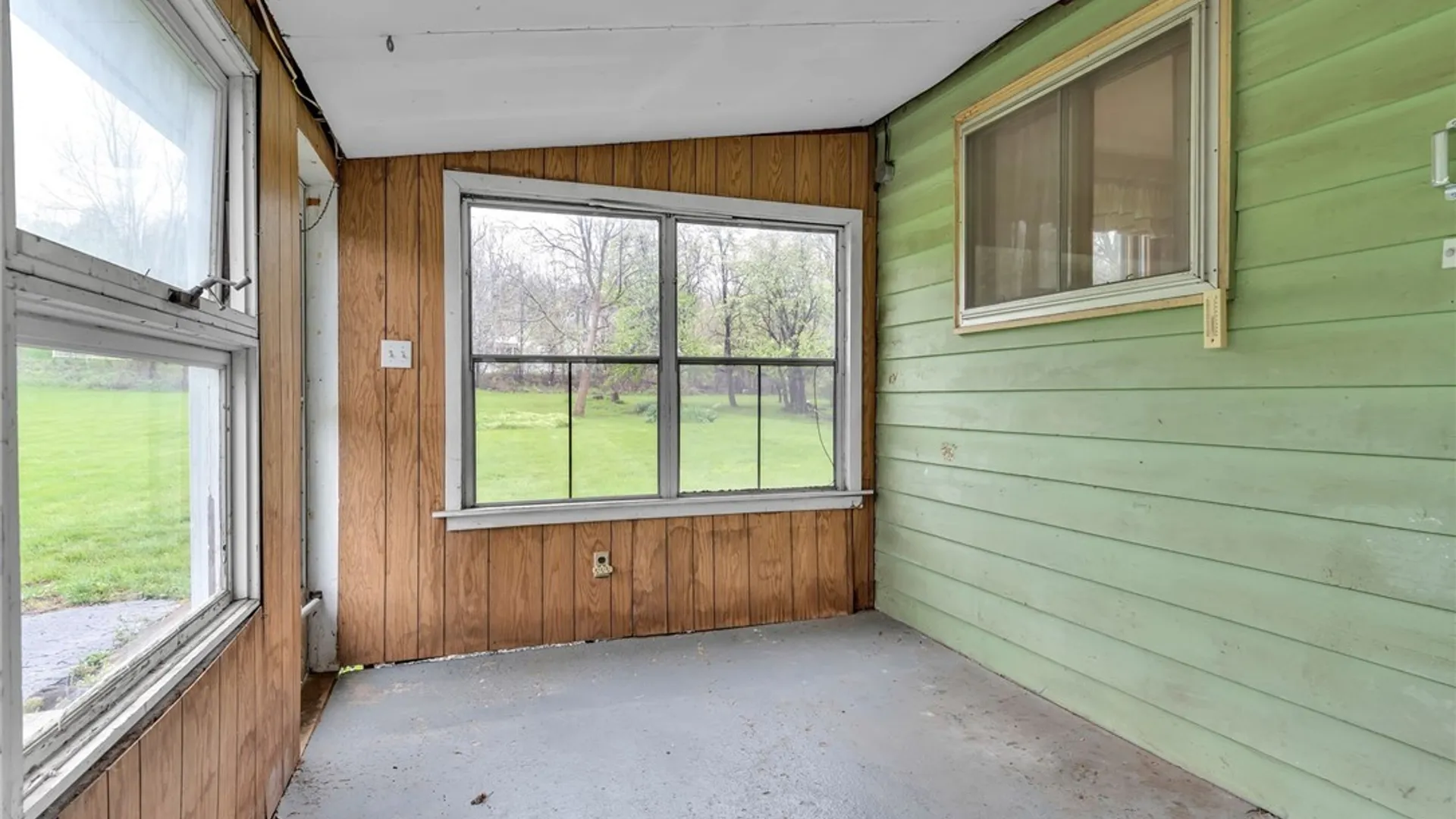 Property at 994 Ridge Road, Lewiston, NY 14092 12